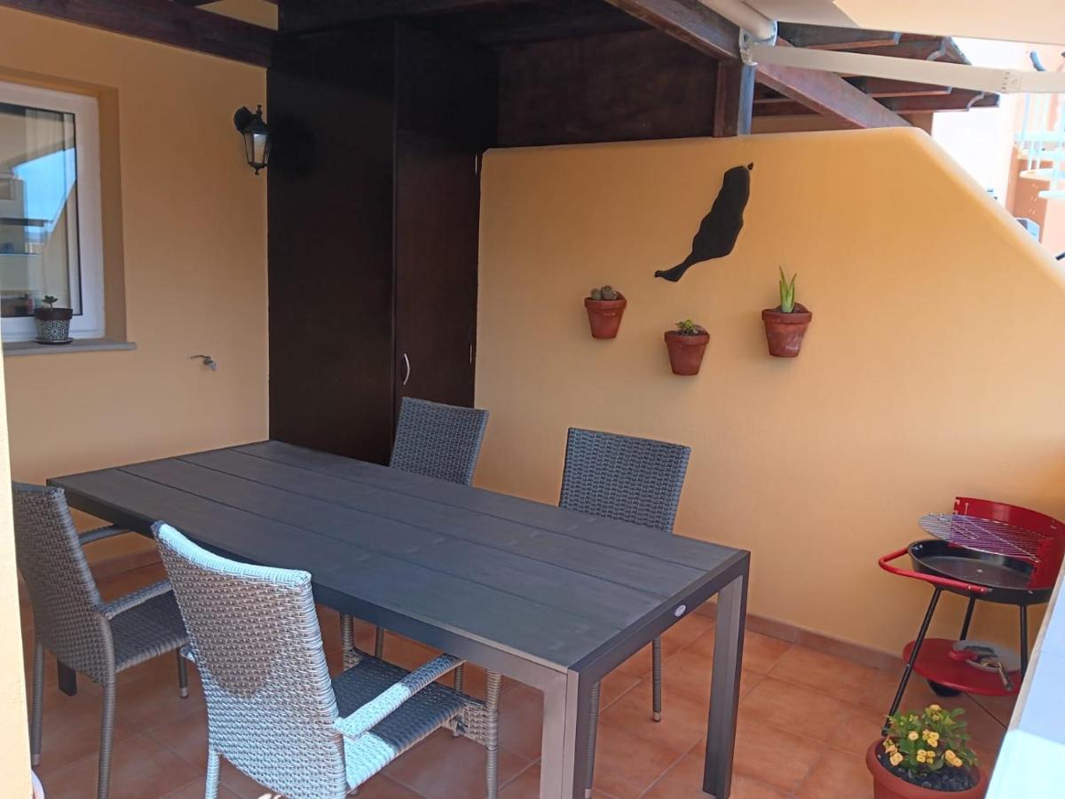 Apartment Brisas Fuerteventura: Optic Fiber,solarium,bbq