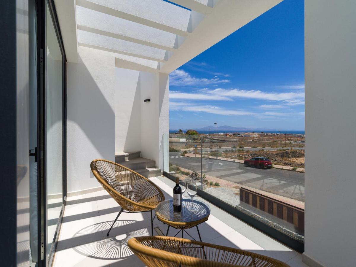 Calderas Deluxe Sea And Mountain Views And Private Pool * Corralejo