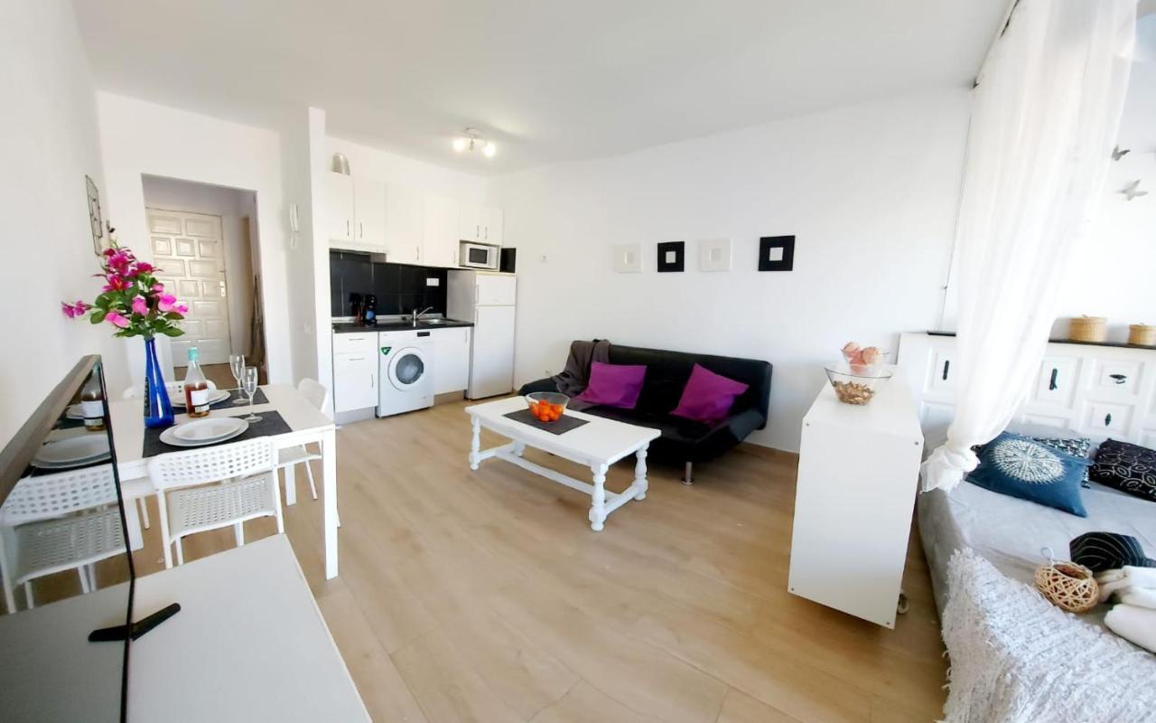 Estudios Center * Corralejo