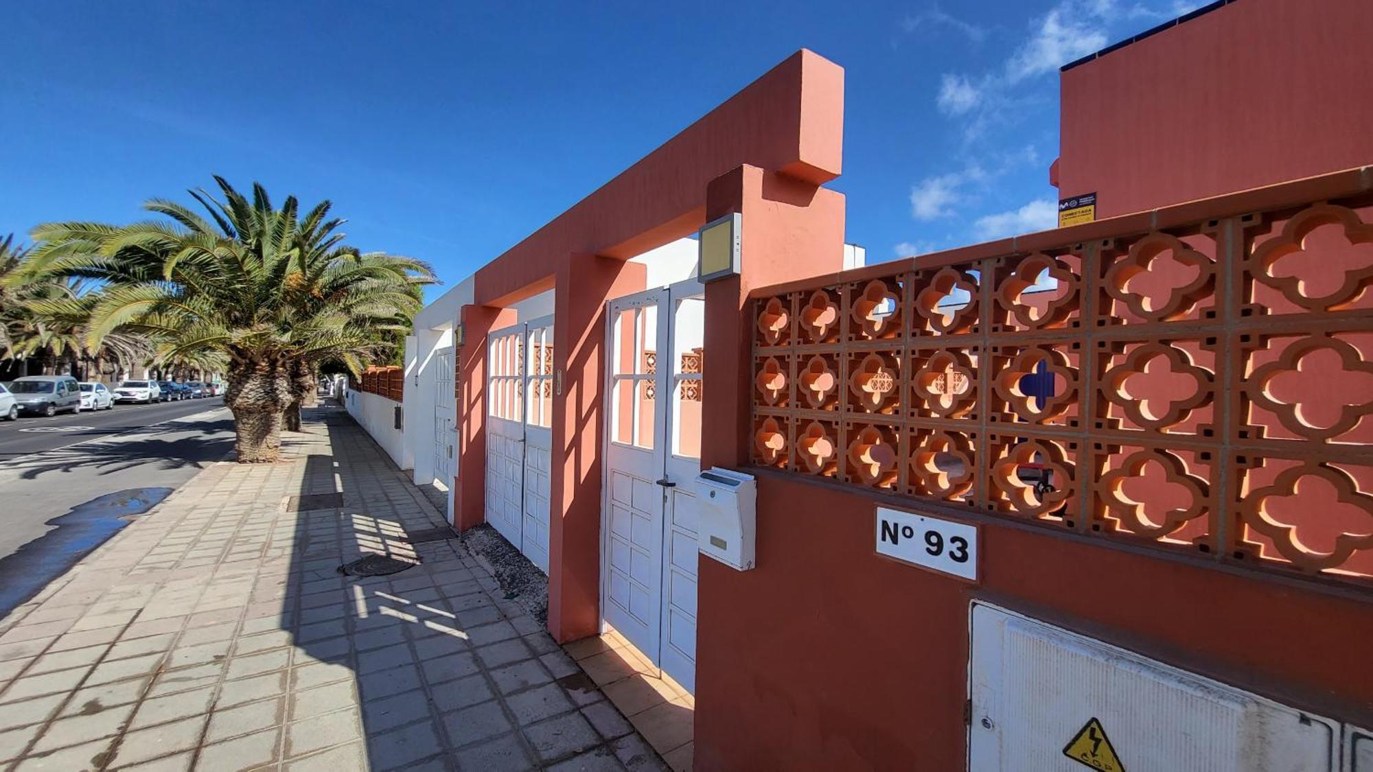 Long By Canariasgetaway * Corralejo