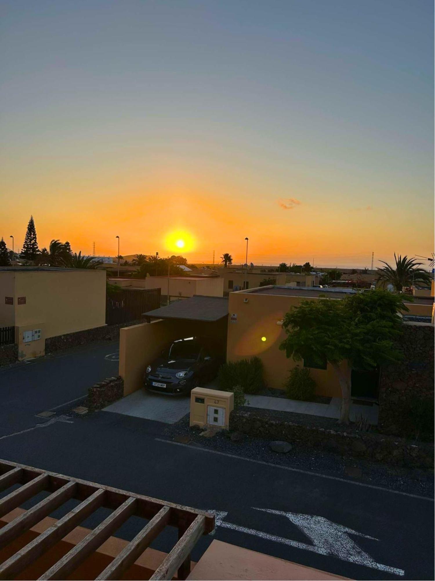 Сasa de vacaciones Sunrise Surf House, Big Garden, Hot Tub, Parking, Super-fast Free Wi-fi *