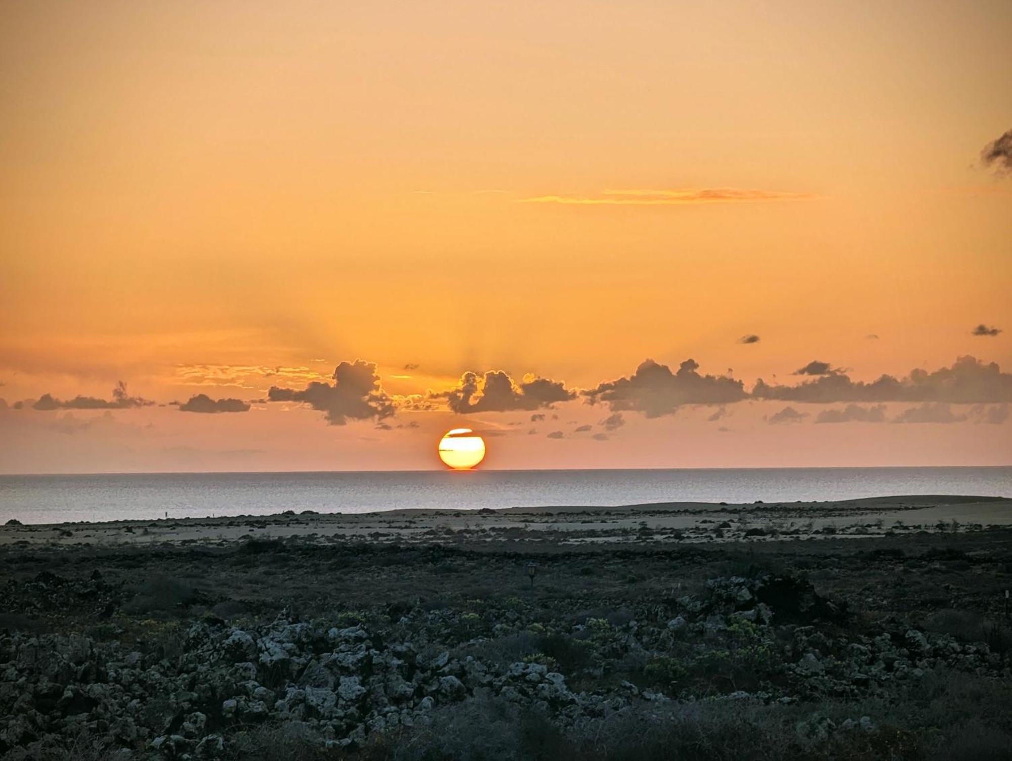 Sunrise Surf House, Big Garden, Hot Tub, Parking, Super-fast Free Wi-fi Сasa de vacaciones