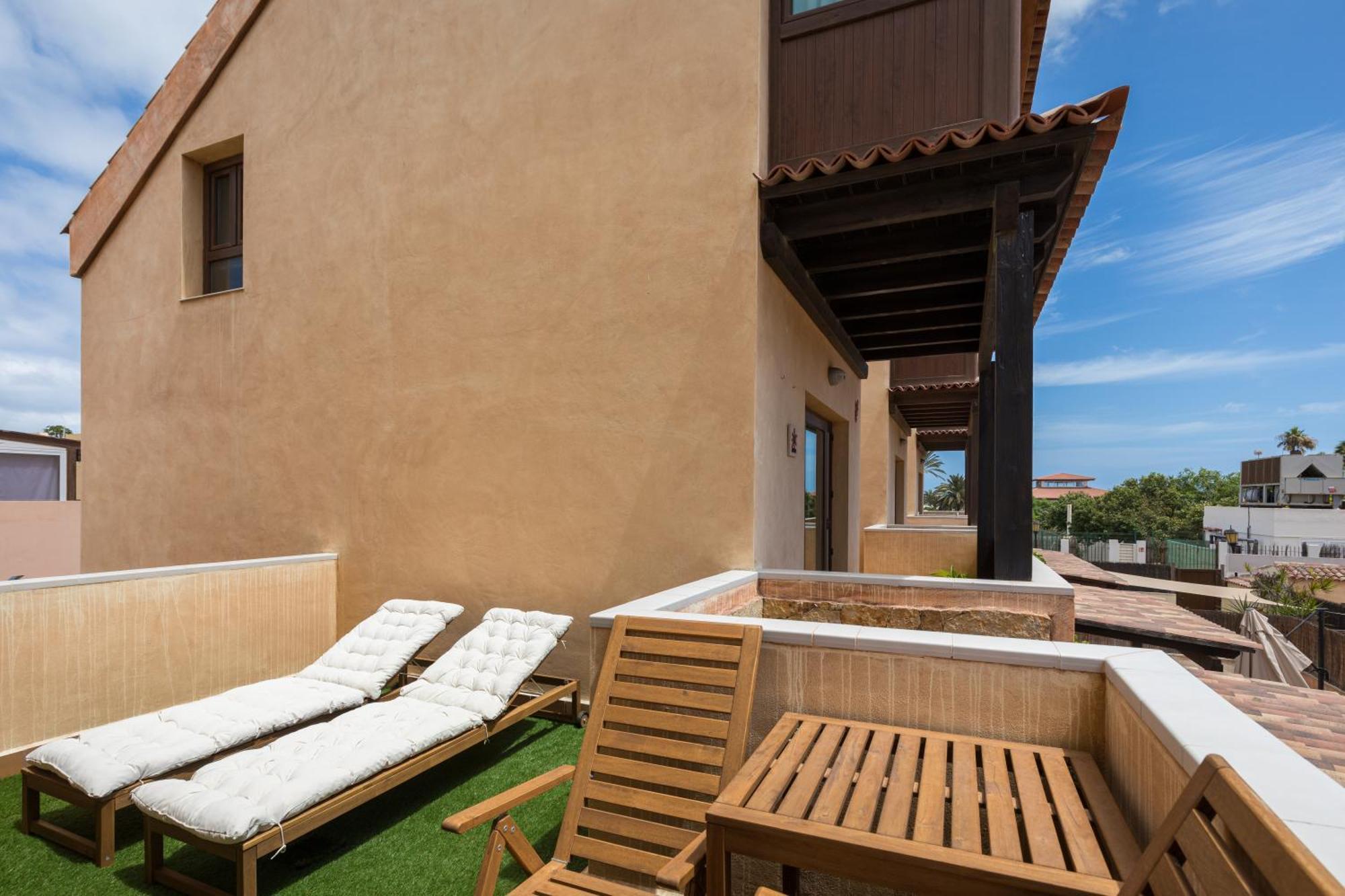 Sunset 4 Bedroom 200m To Beach+fast Wifi Villa *