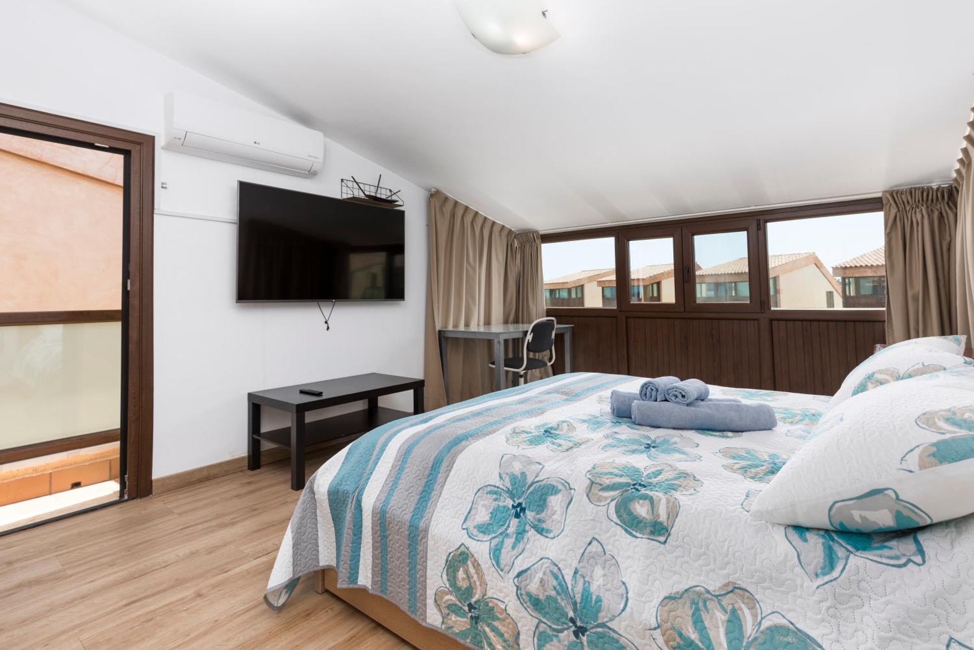 Villa Sunset 4 Bedroom 200m To Beach+fast Wifi *