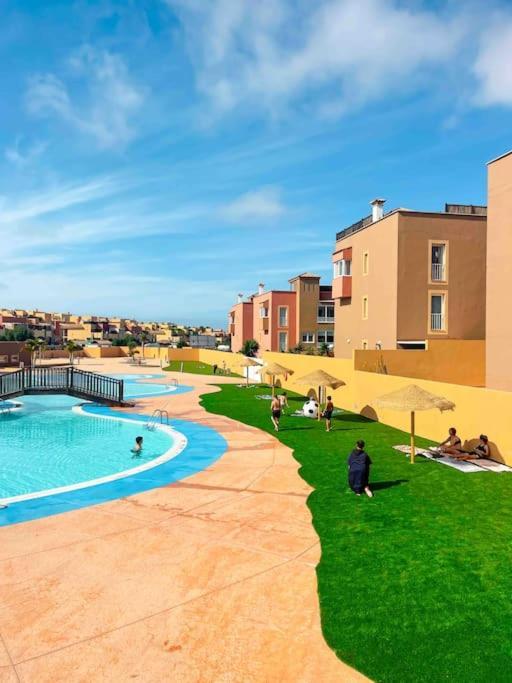 Casa Bamboo Corralejo, Espacioso, Piscina Y Parking