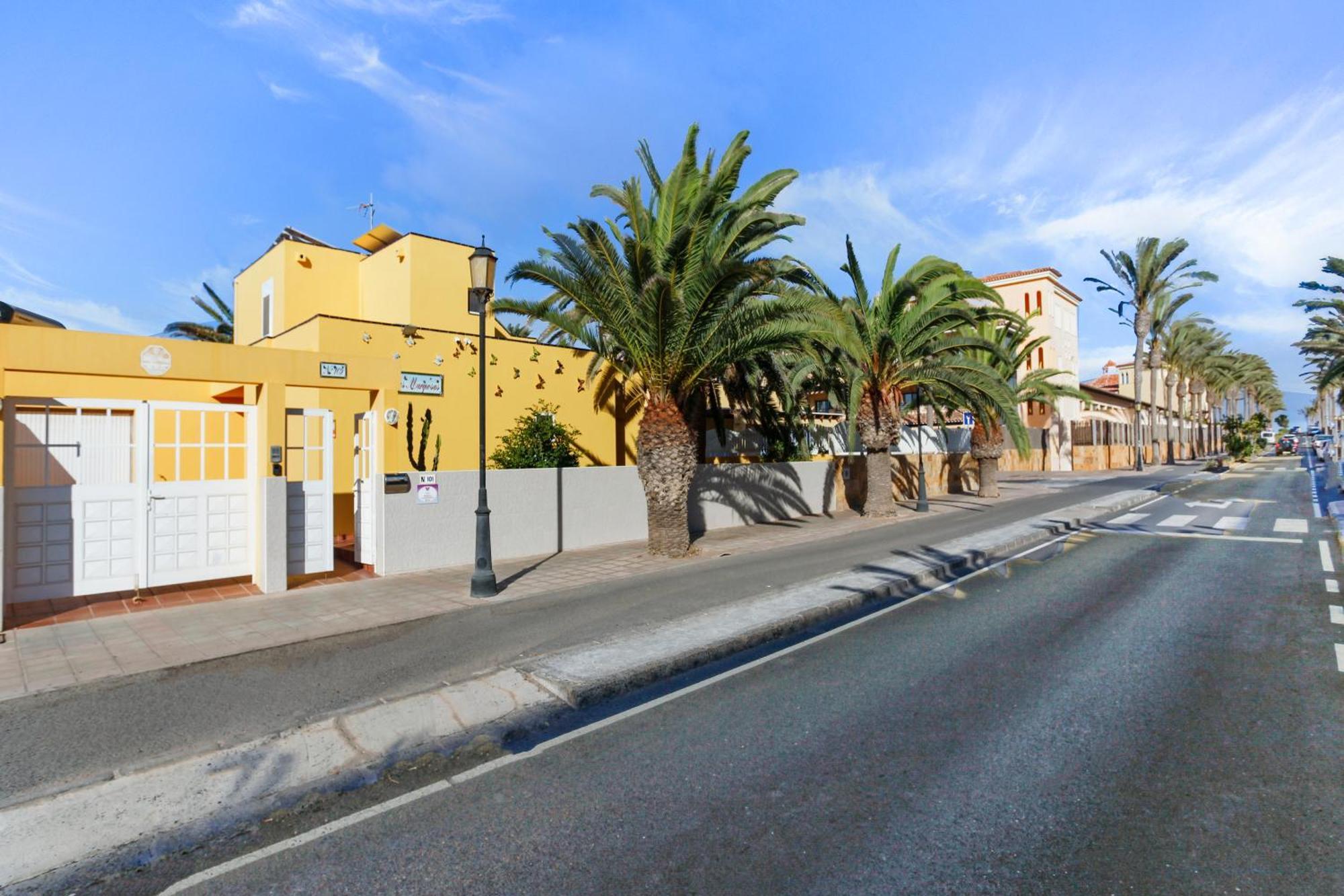 Mariposas Villa *