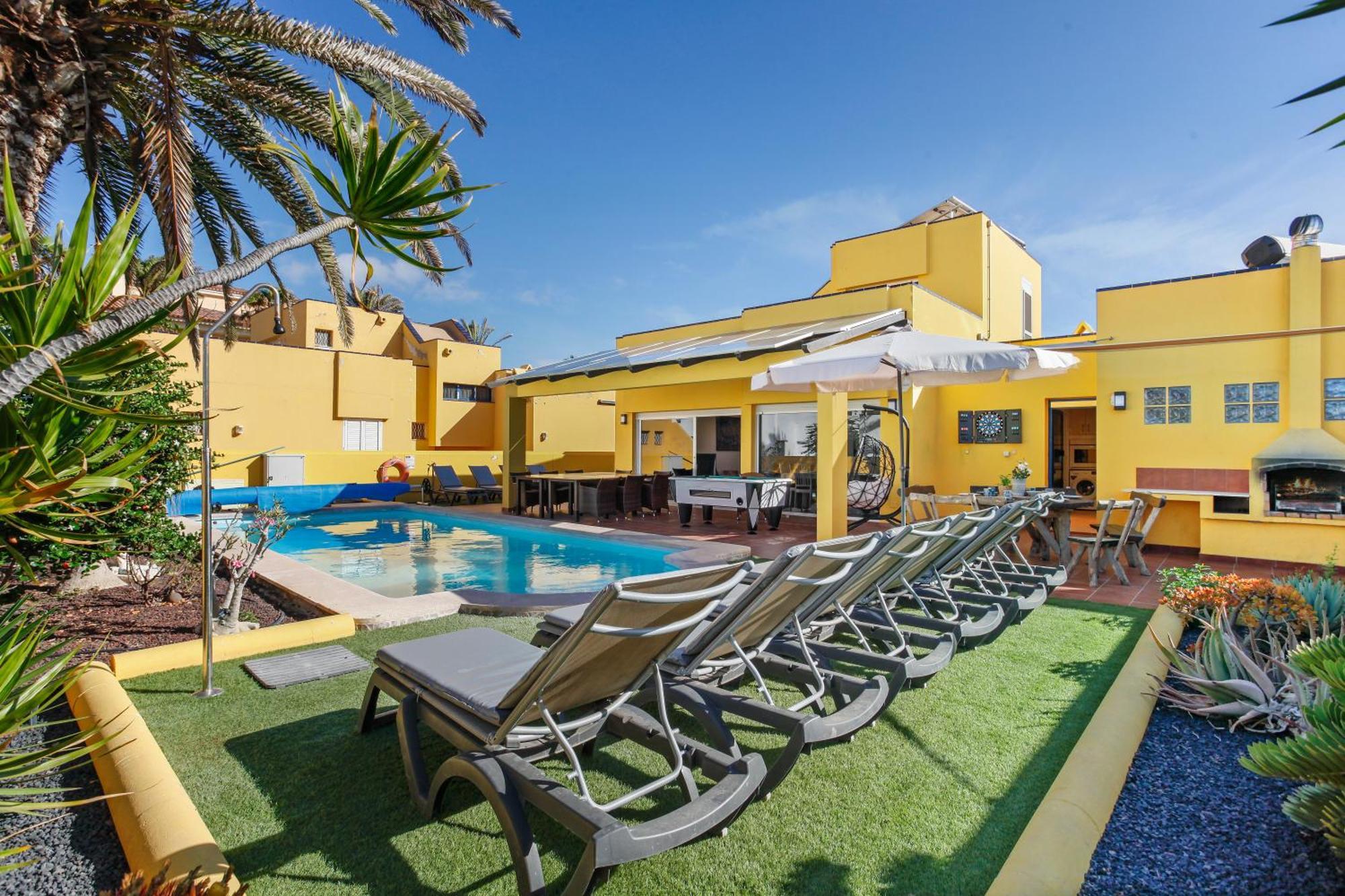 Mariposas Villa