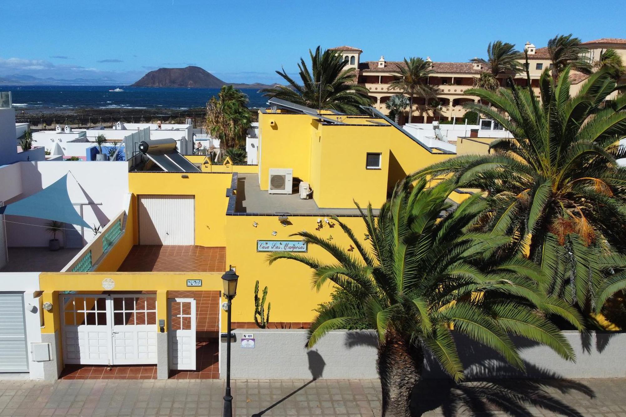 Mariposas Villa