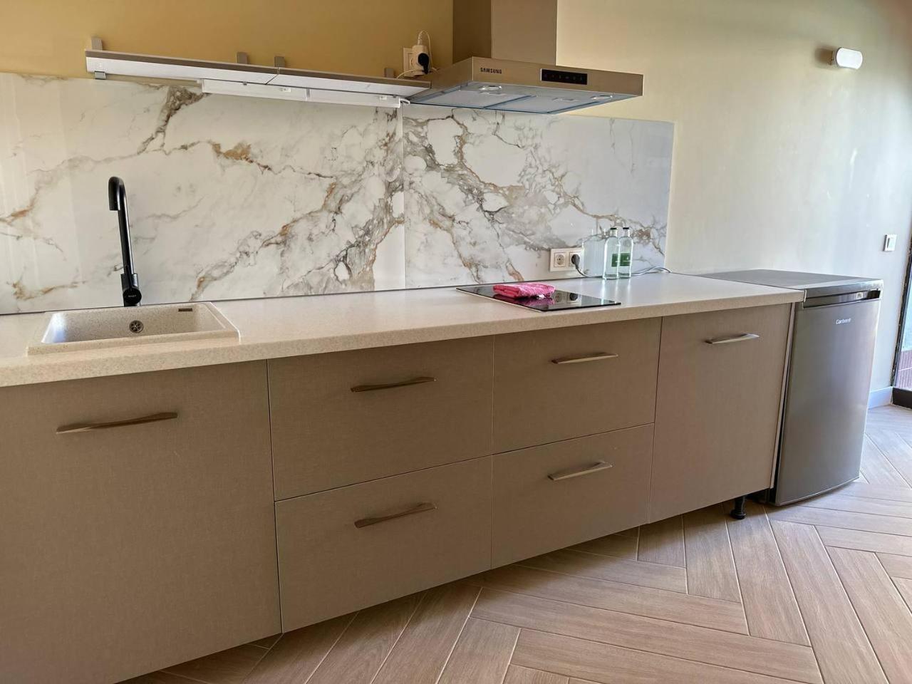 Miramar Boutique Adults Only Apartment