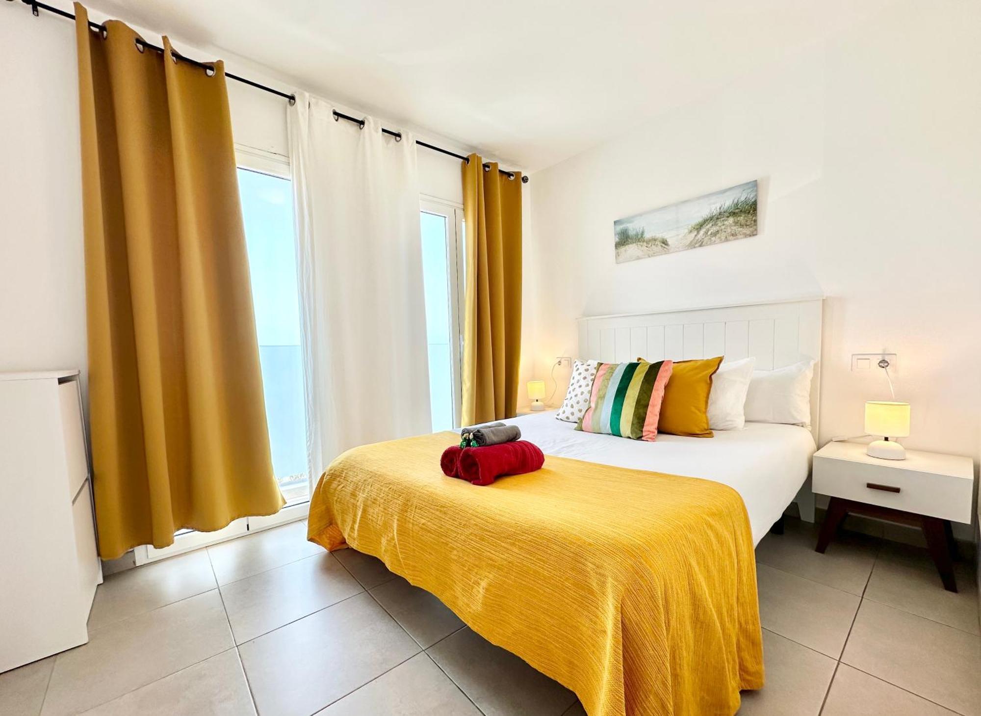 Lollipop Con Piscina, Doble Terraza, Planta Alta, Cocina Completa Y Wifi Corralejo