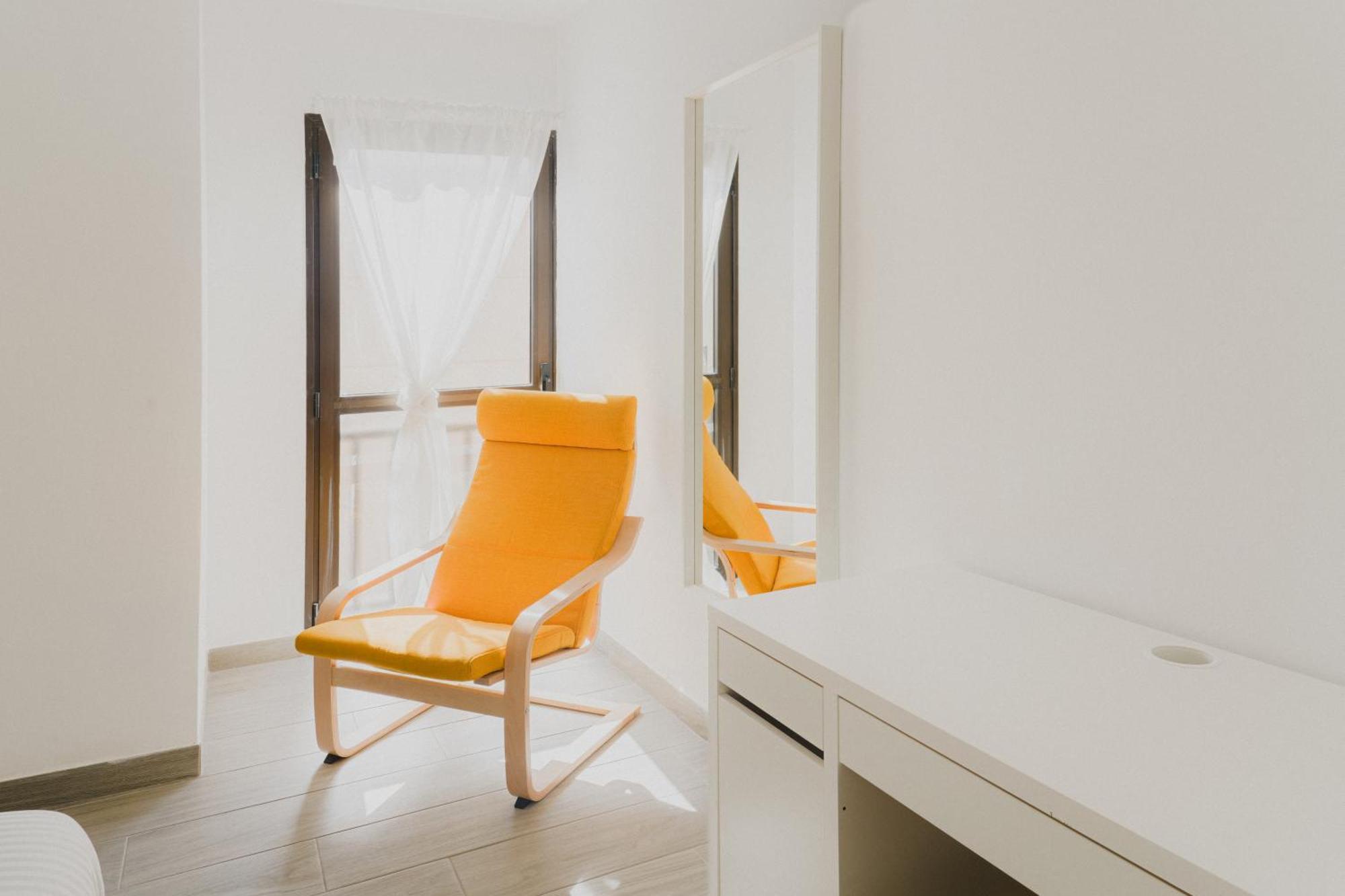 Happy House - Downtown Apartment *