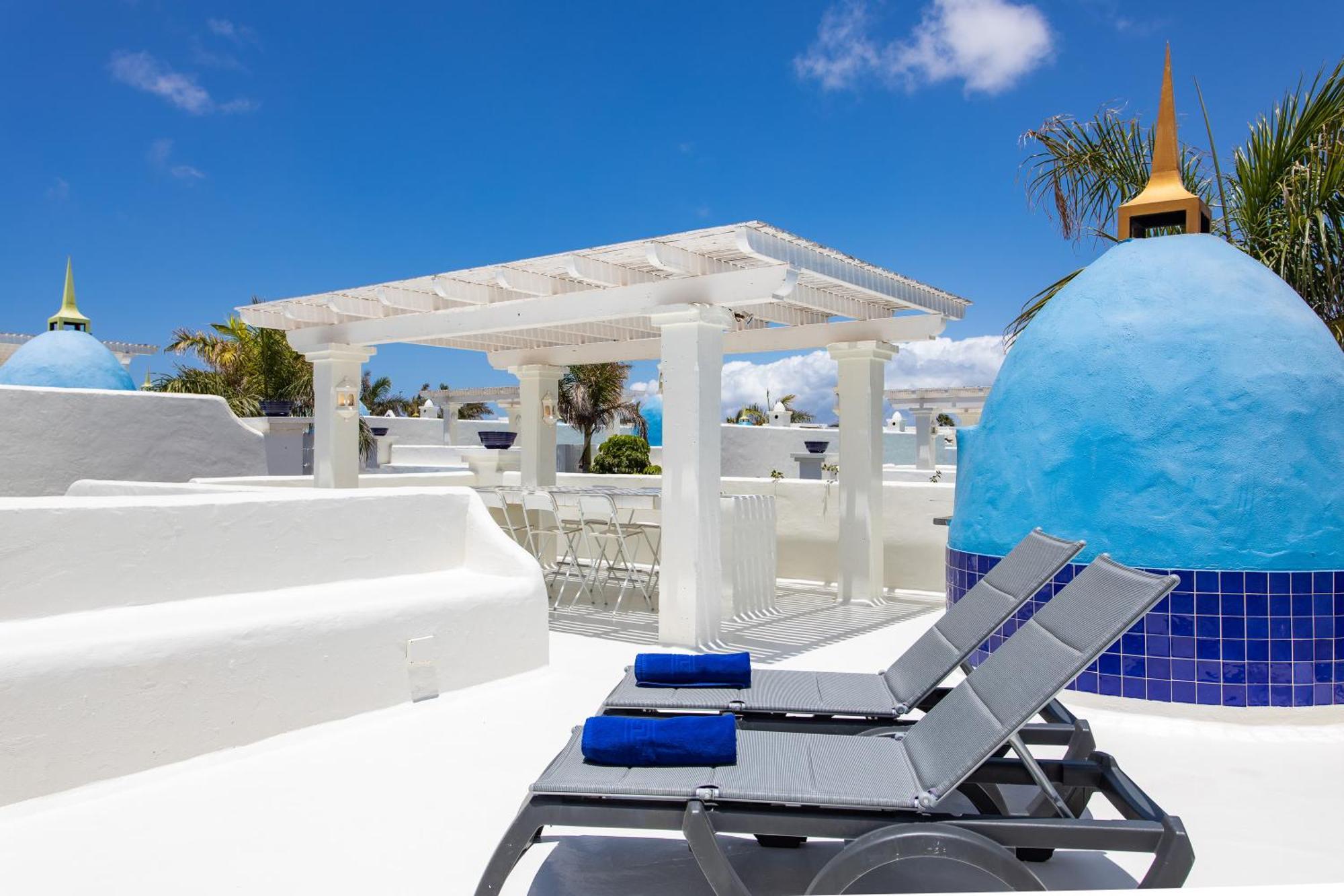 Katis Boutique In Bahiazul Corralejo