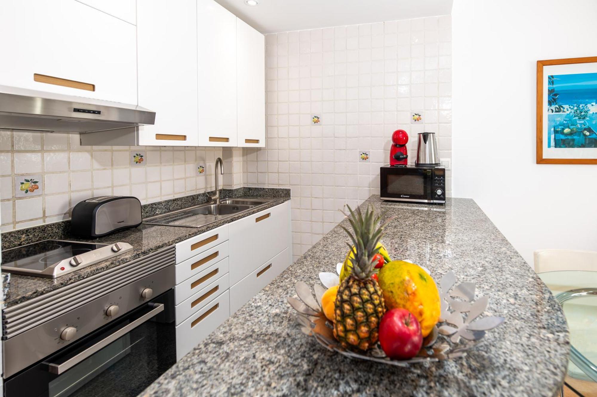 Apartment Calas *