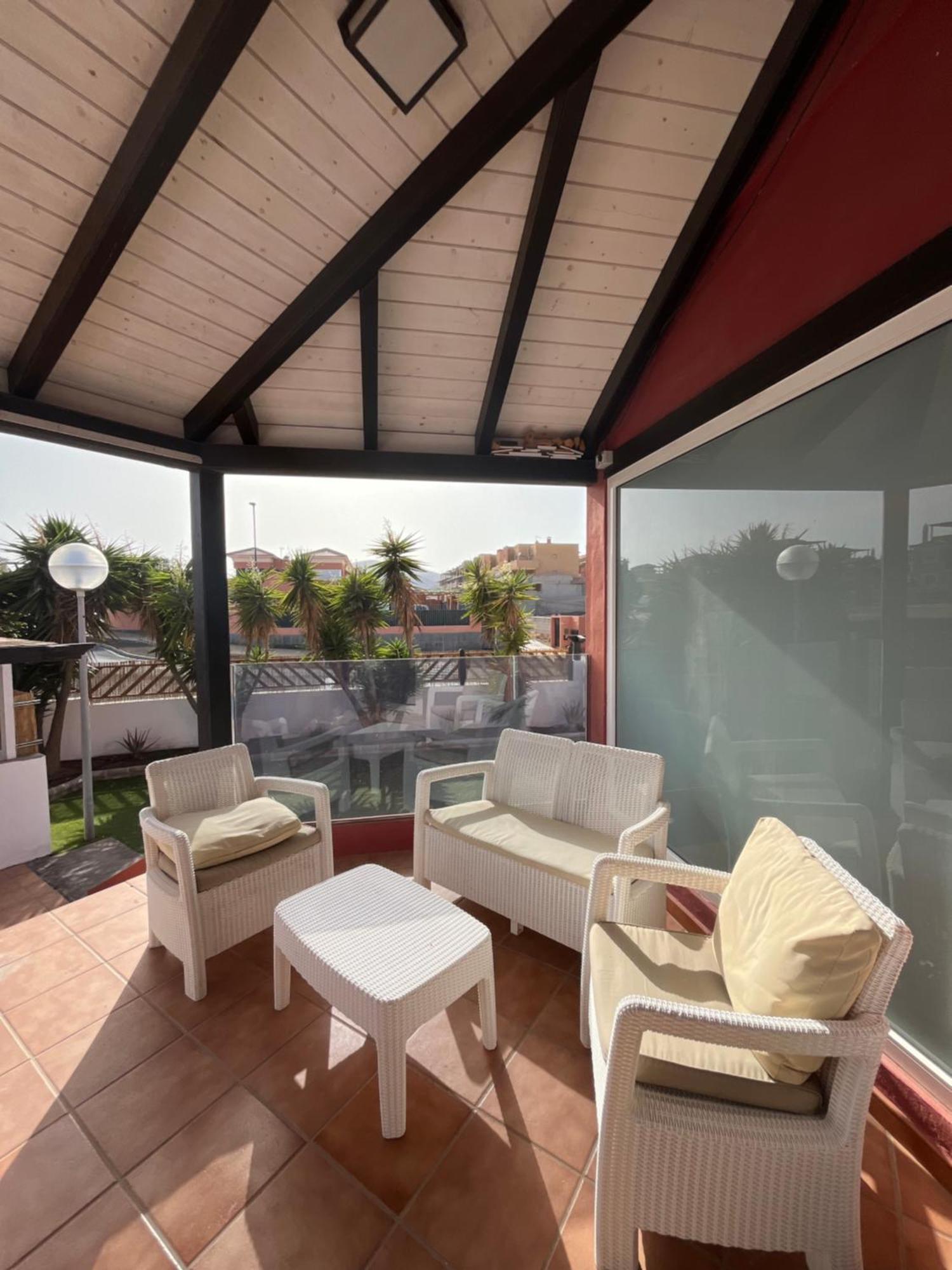 Casa Roja - Banama Villa