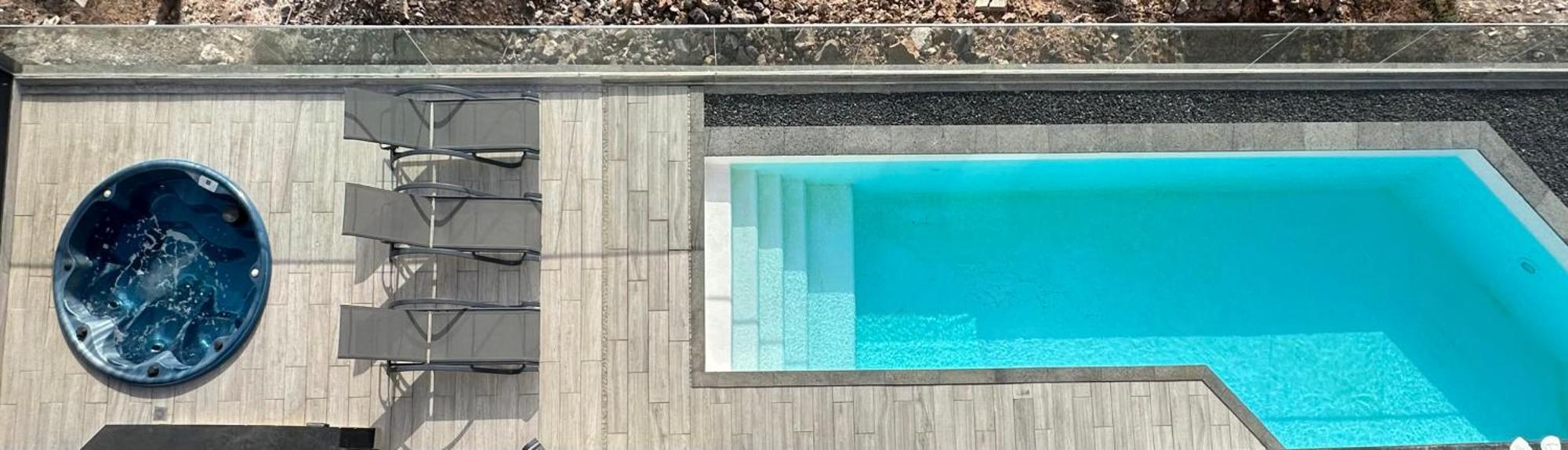Poseidon With Private Heated Pool, Sauna And Stunning Volcano Views By Amazzzing Travel