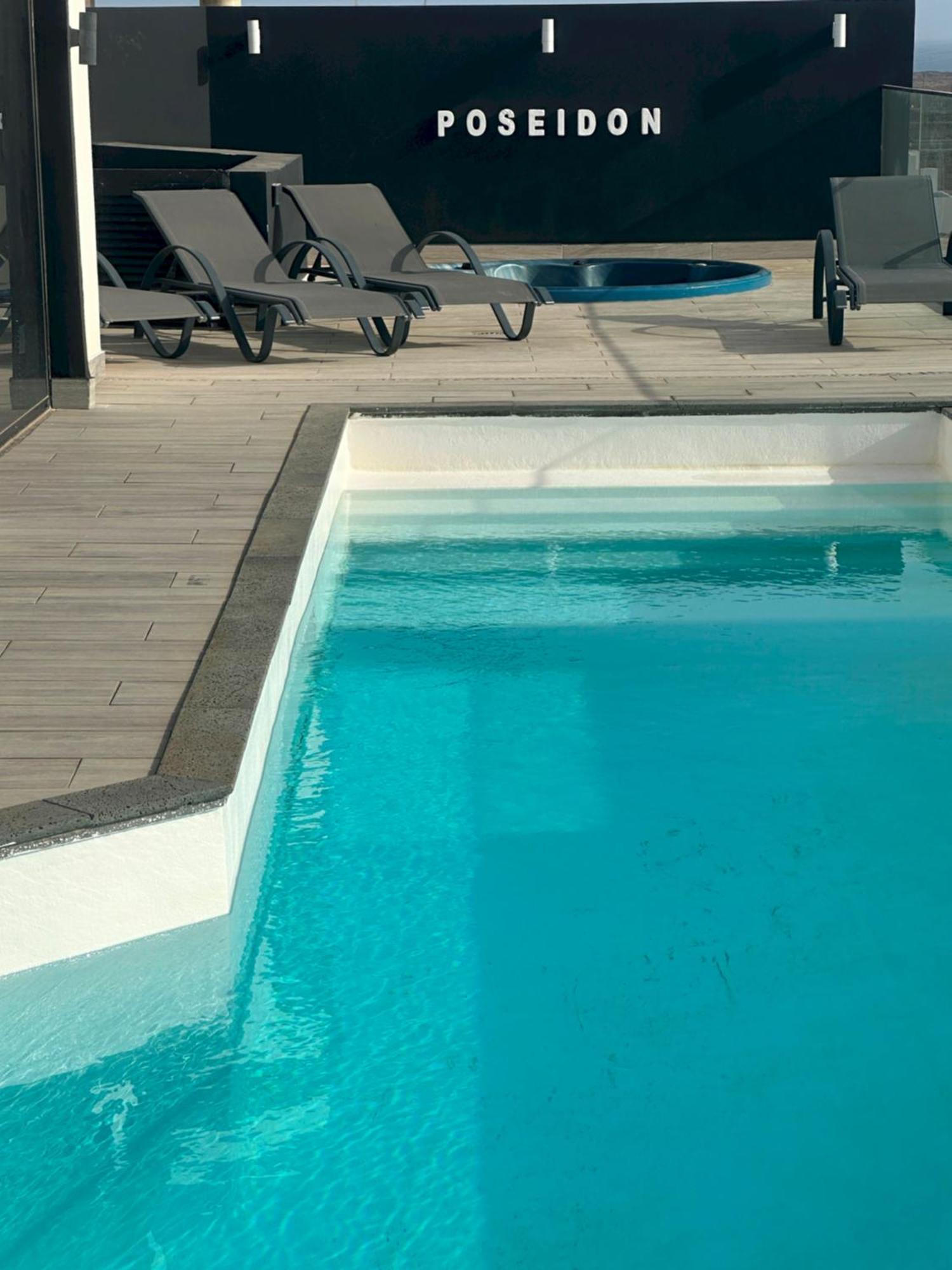 Poseidon With Private Heated Pool, Sauna And Stunning Volcano Views By Amazzzing Travel *
