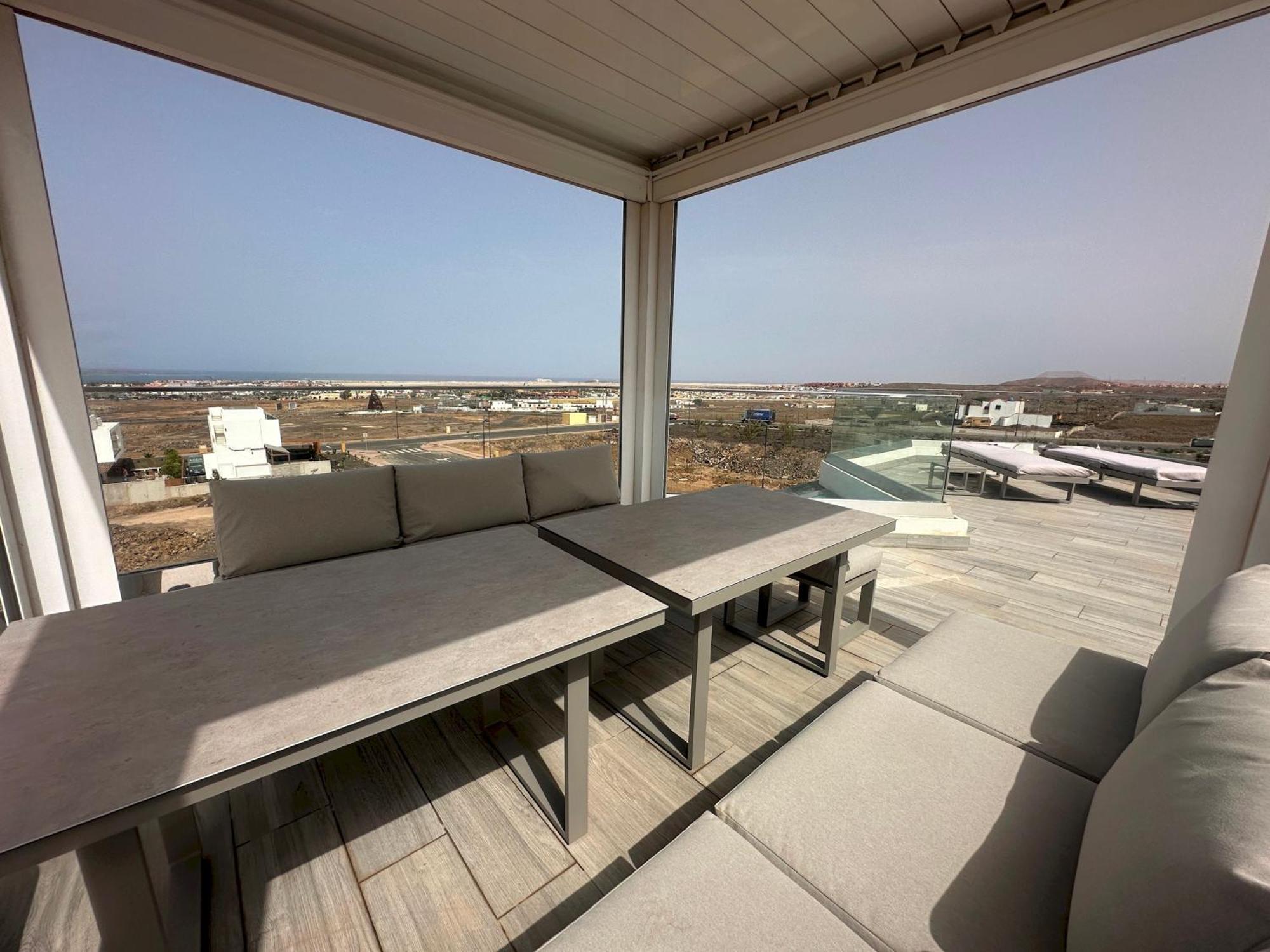 Villa Poseidon With Private Heated Pool, Sauna And Stunning Volcano Views By Amazzzing Travel Corralejo