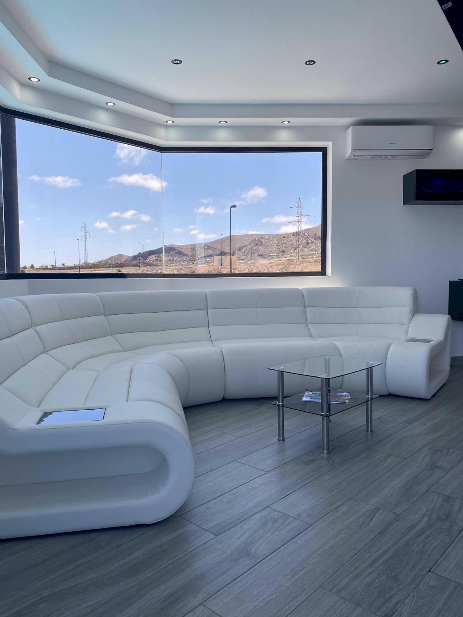 Poseidon With Private Heated Pool, Sauna And Stunning Volcano Views By Amazzzing Travel Villa Corralejo
