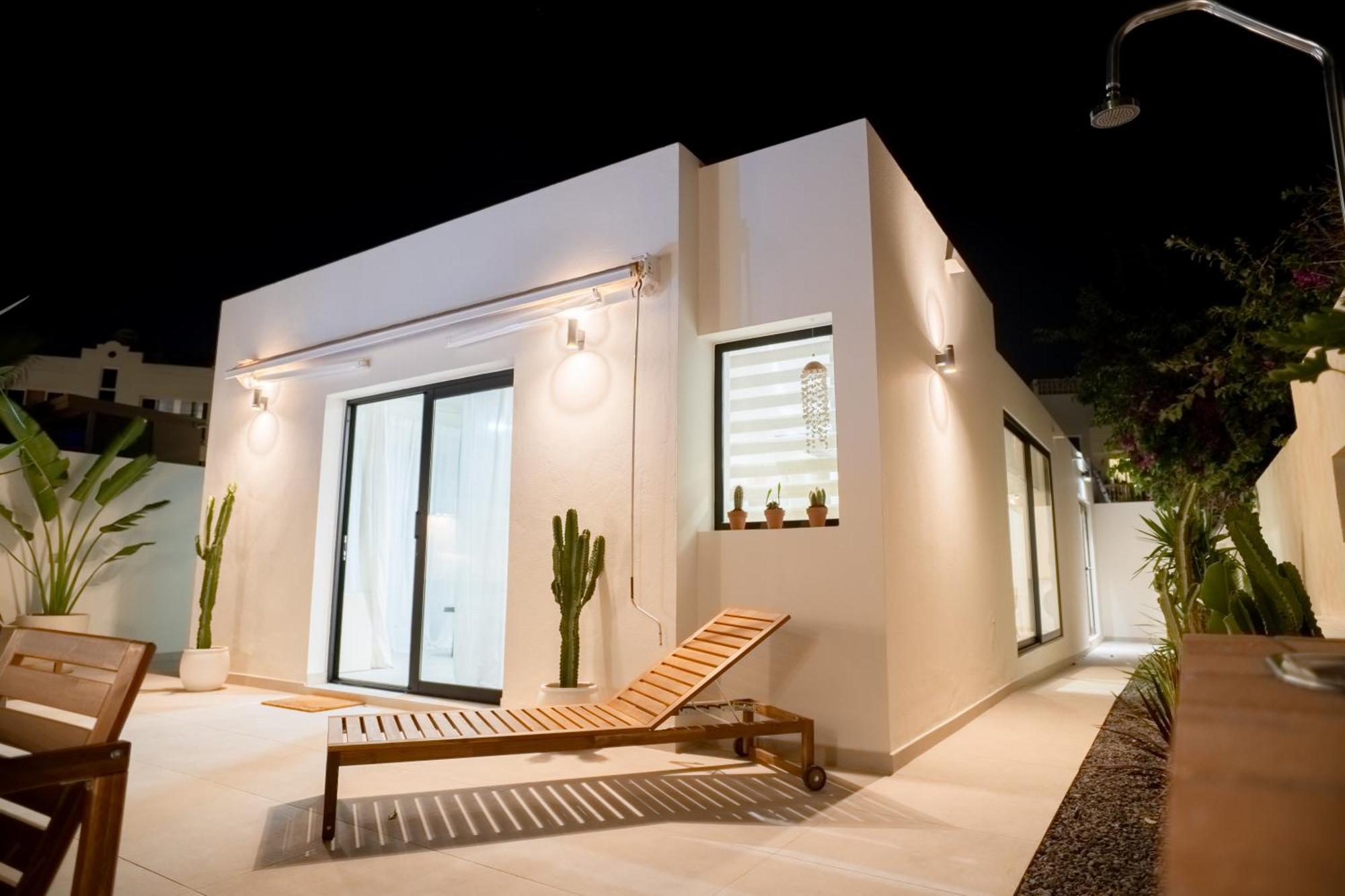 Urban Chill Private Pool By Holidays Apartment *