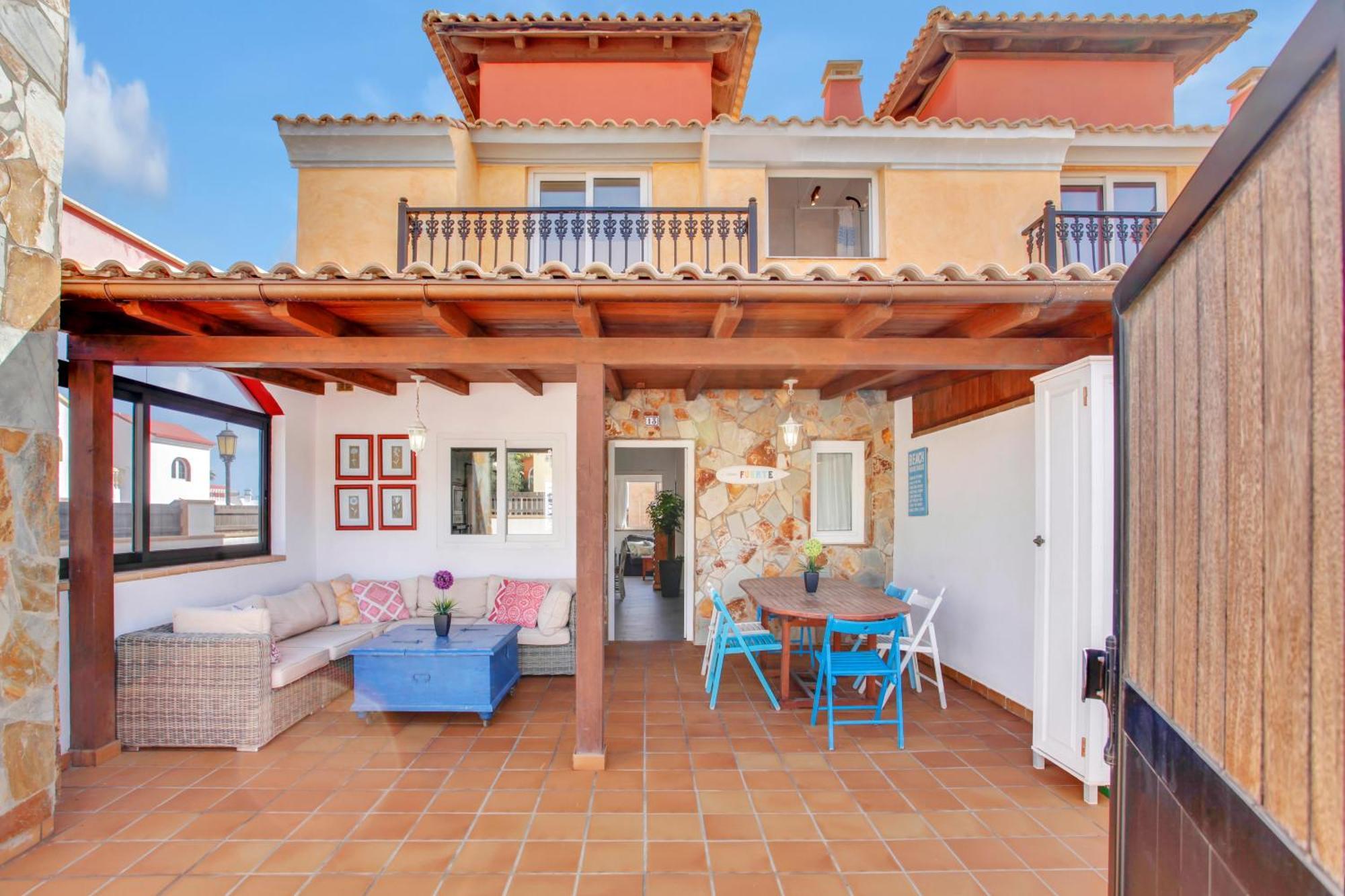 Villa Amazing By The With Private Pool Corralejo