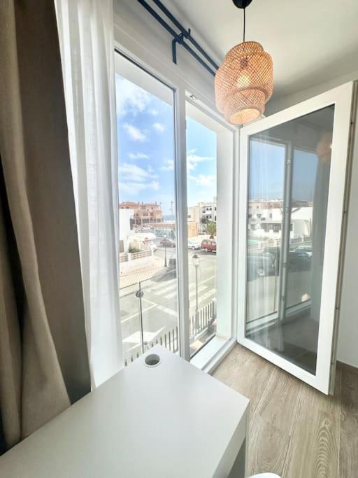 Apartment El Queque Sea View 2 Bedroom 2desks And Balcony