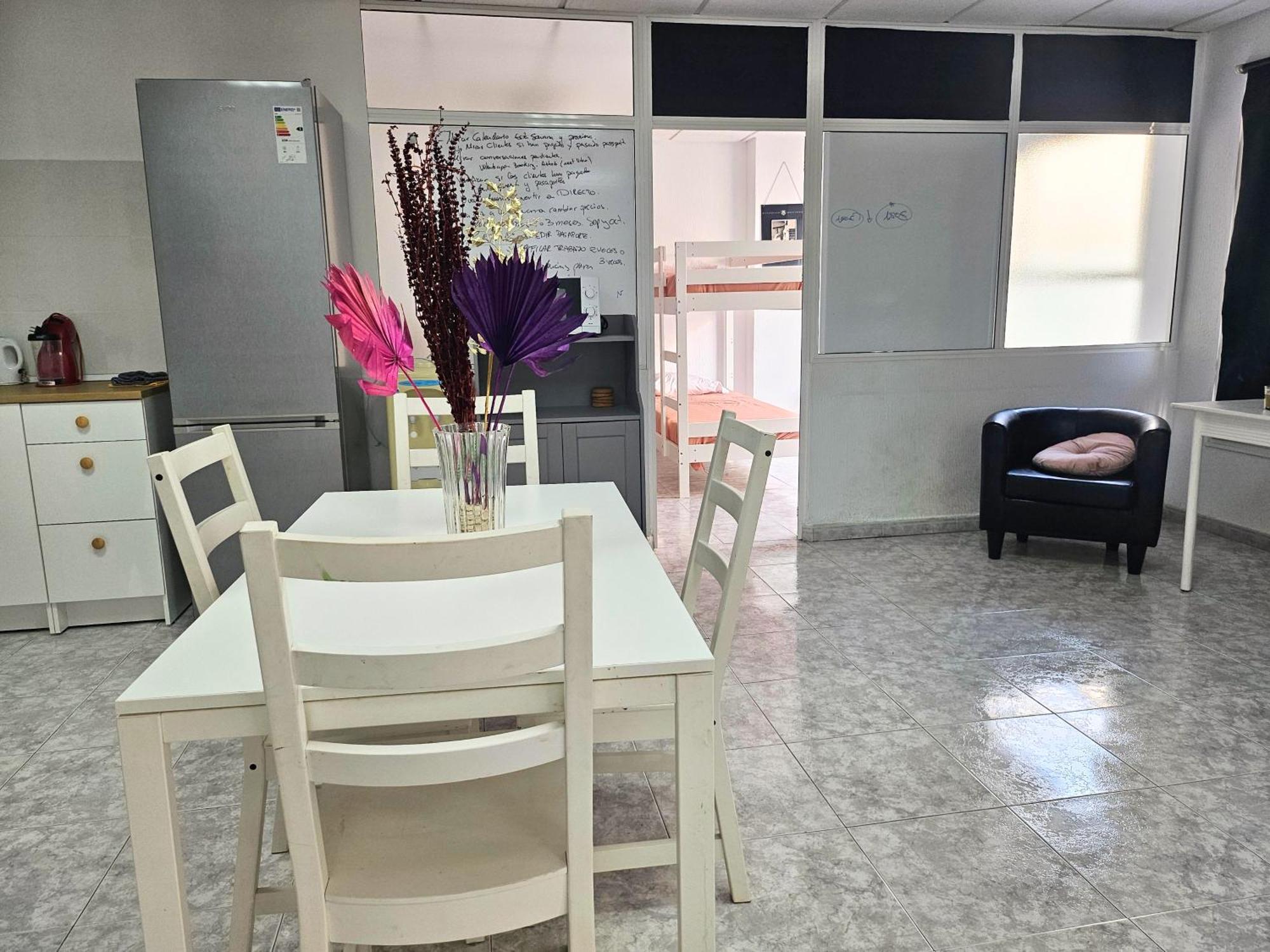 Hostel Coliving By Amazzzing Travel Corralejo