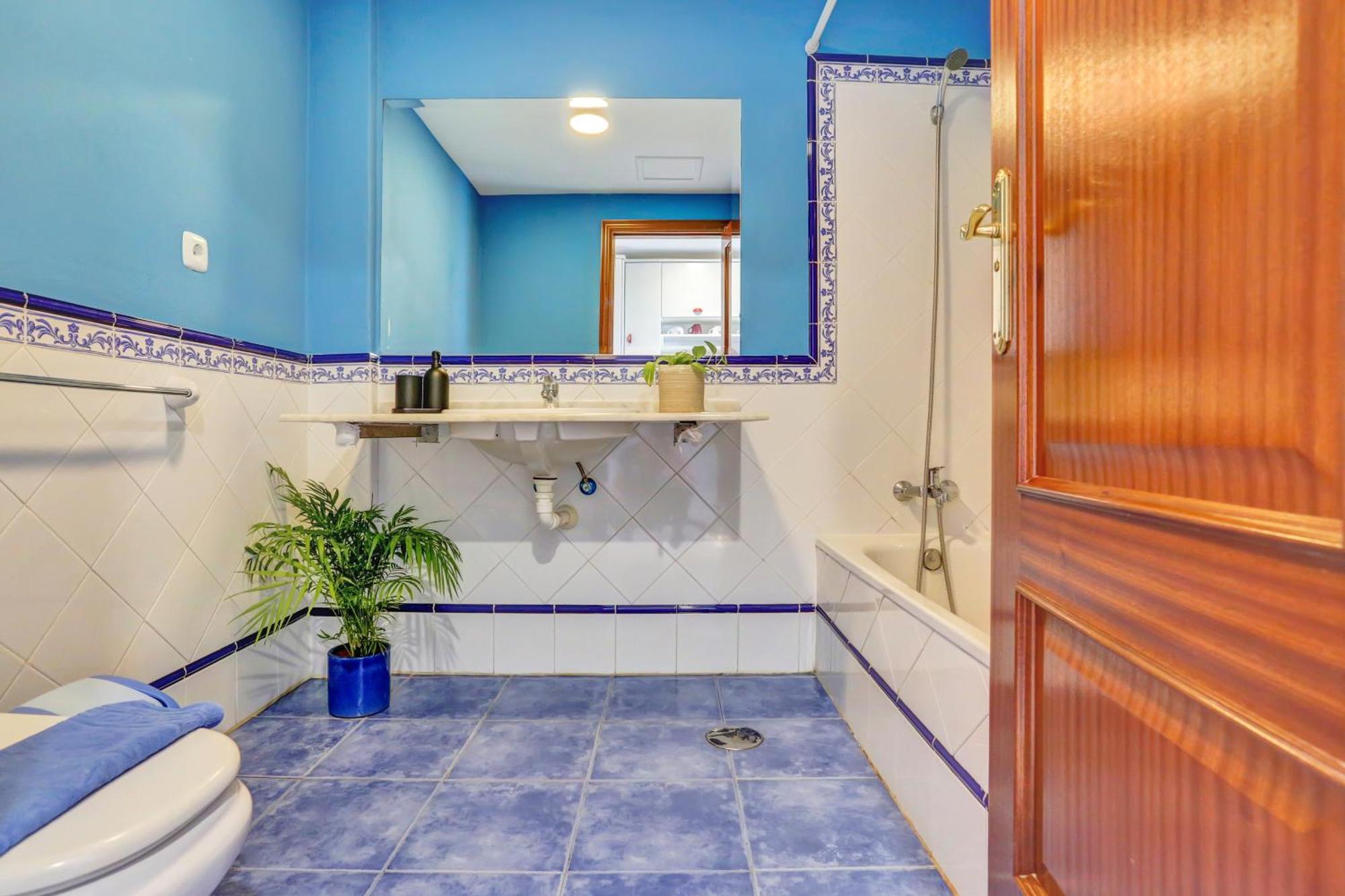Oasis Royal