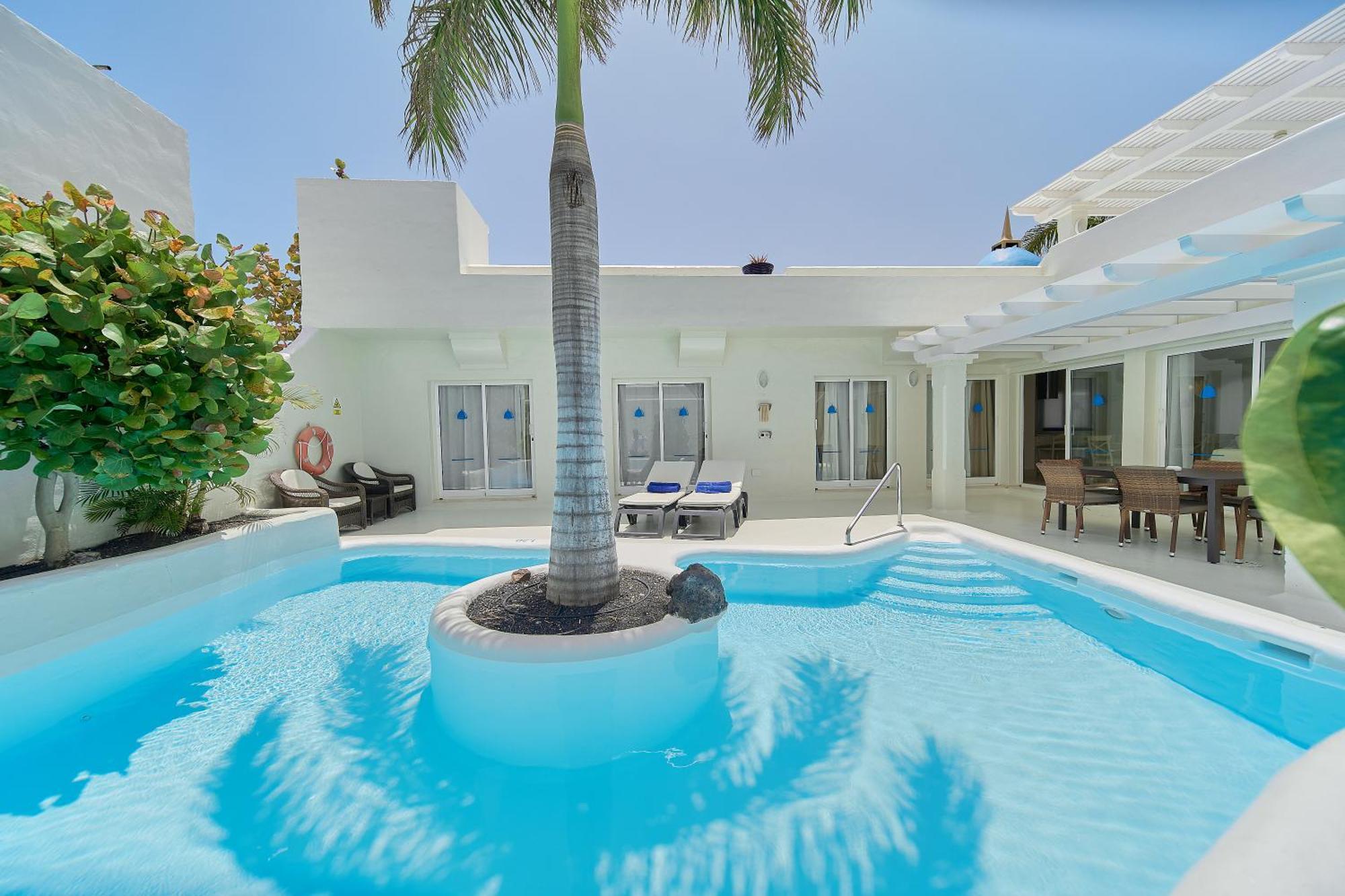 Katis Boutique In Bahiazul Resort 4*