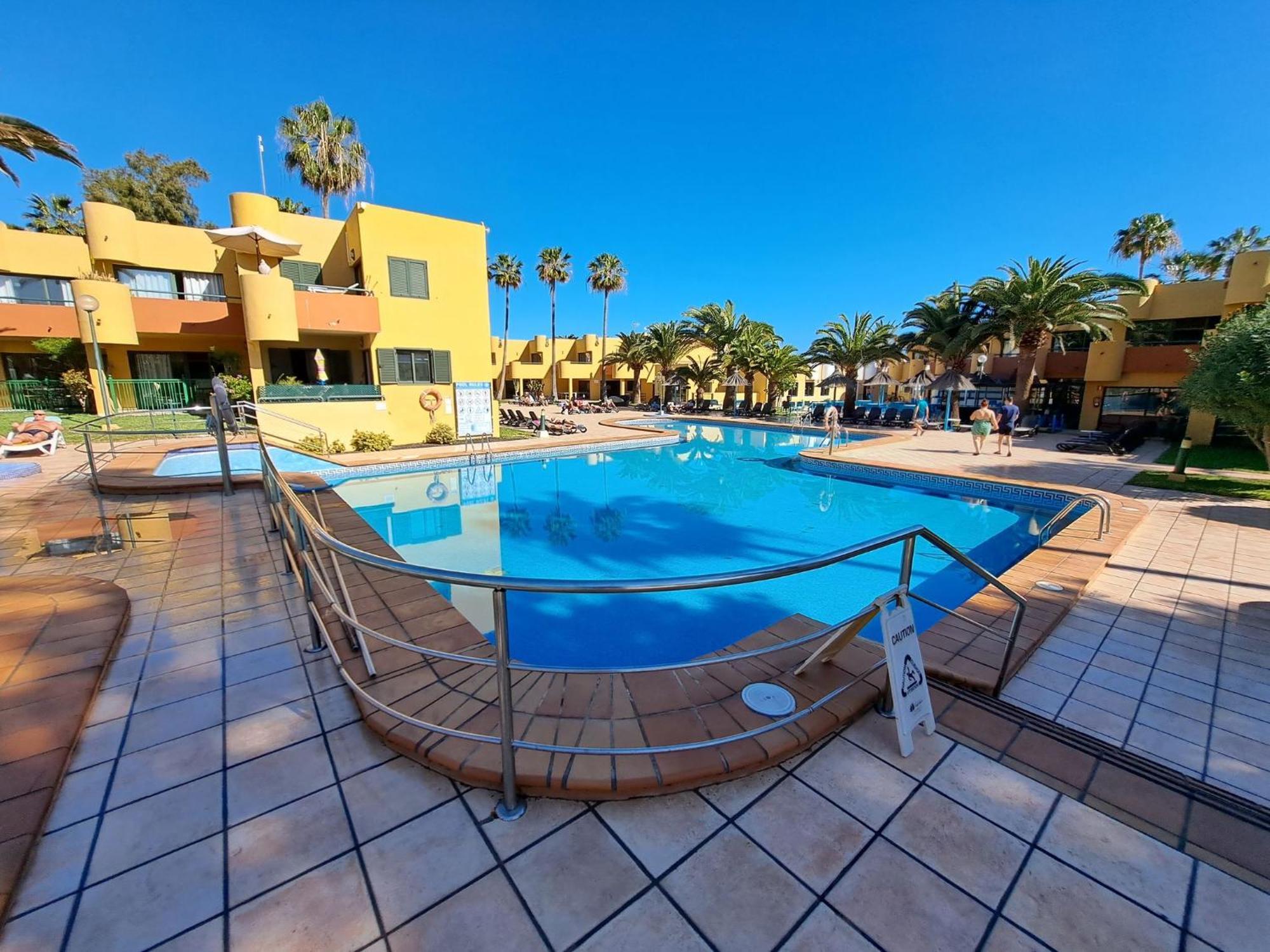 Garden And Relaxation House, 1 Bedroom, Wifi, Swimming Pool Apartment