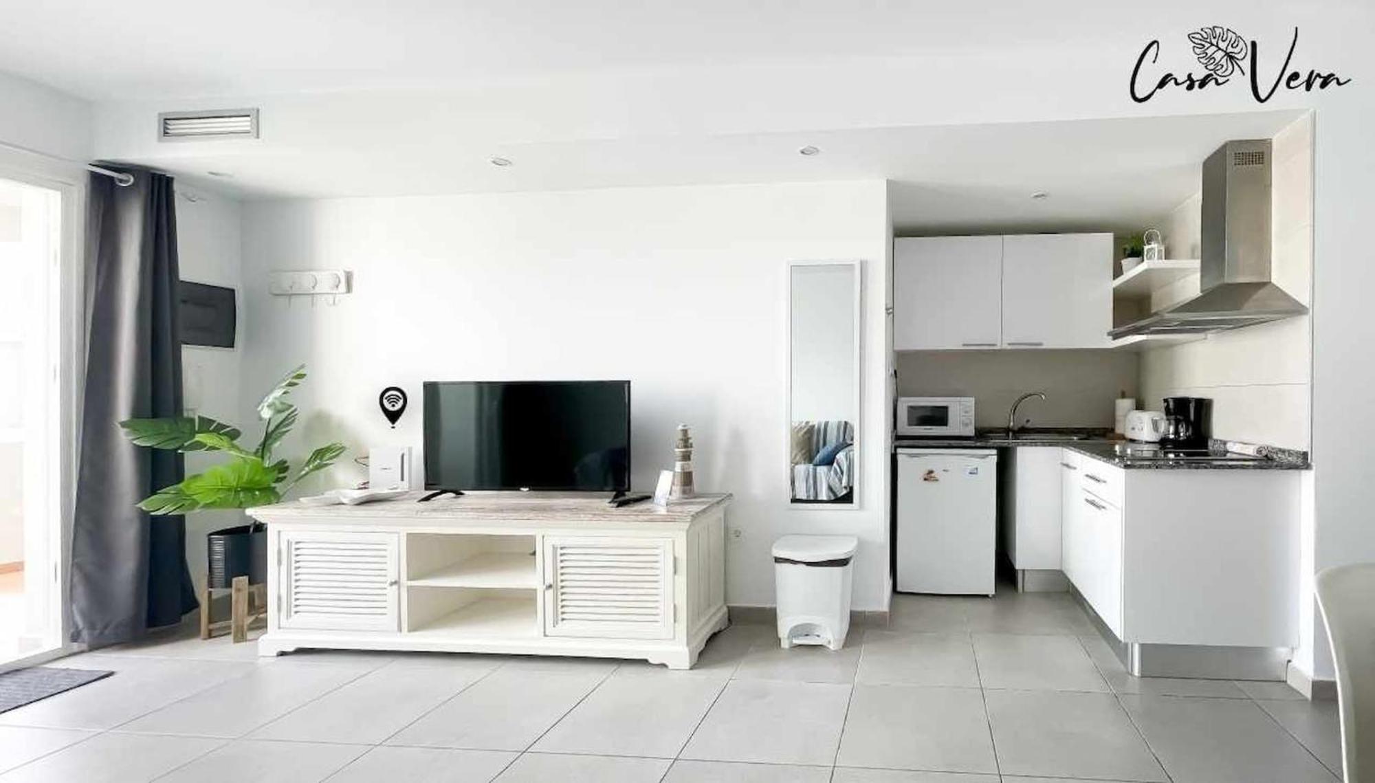 Sun - Casa Vera By Rentalfue Appartement