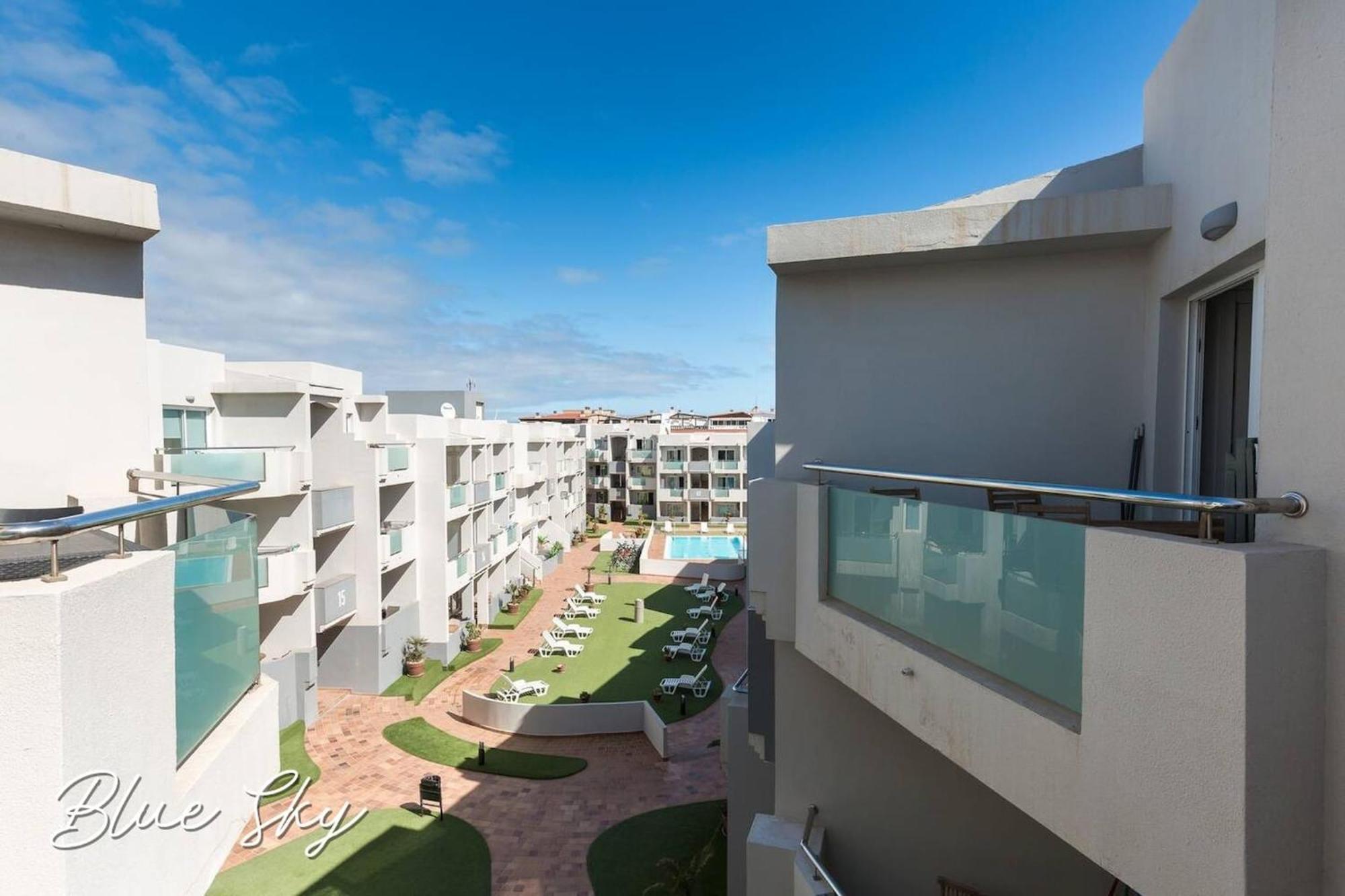 Sun 335 Blue Sky By Rentalfue Apartment