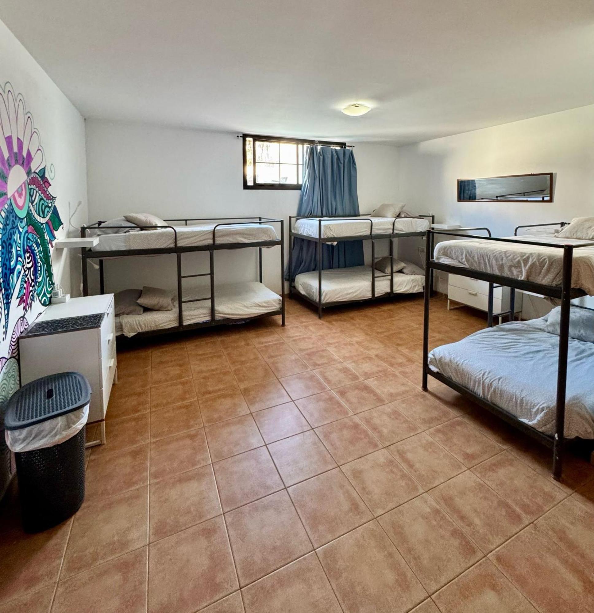 La Fresa Hostel *