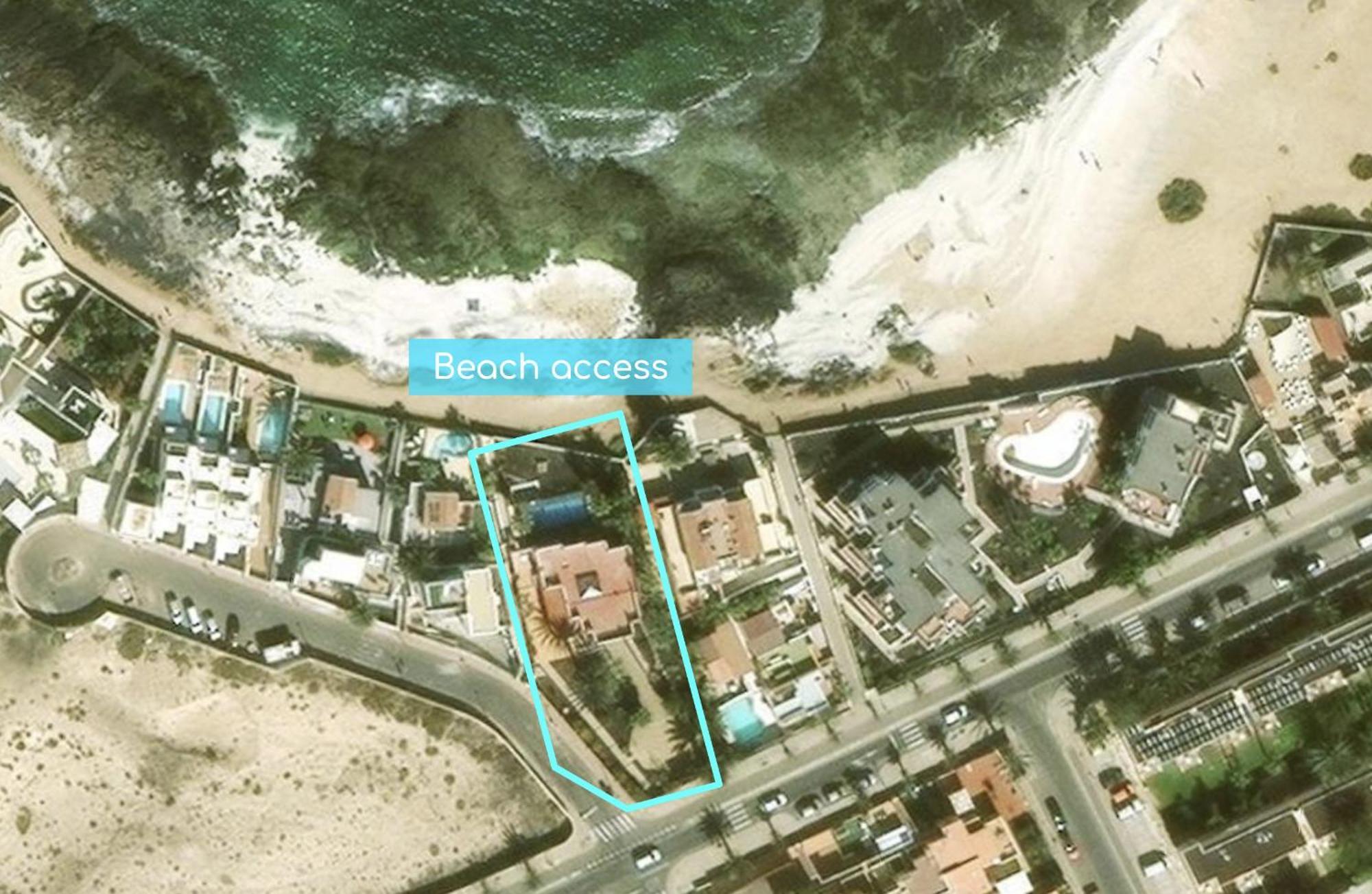 Flamencos By Veaco- Beachfront & Pool