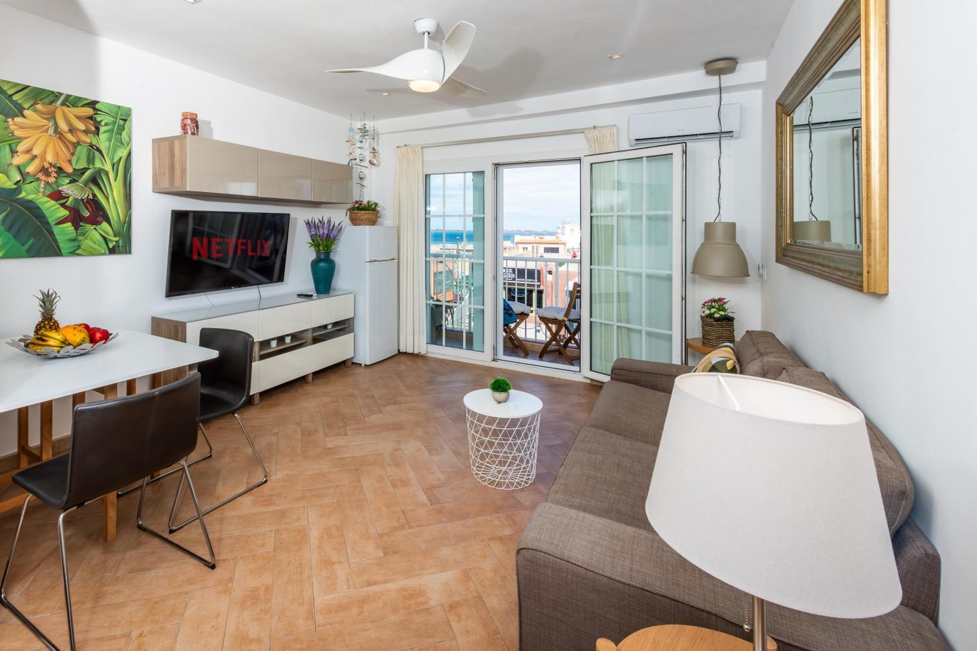 Calas Apartment *