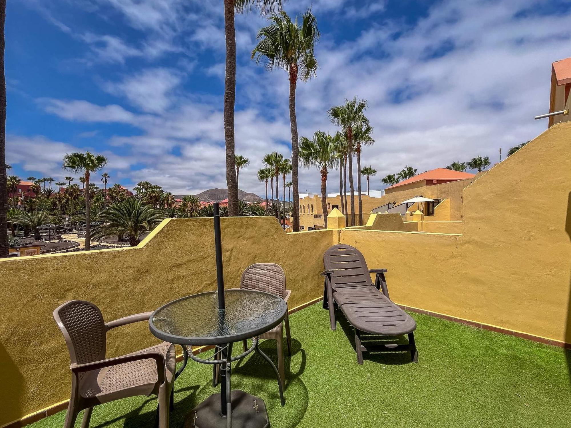 Oasis Royal F312 * Corralejo