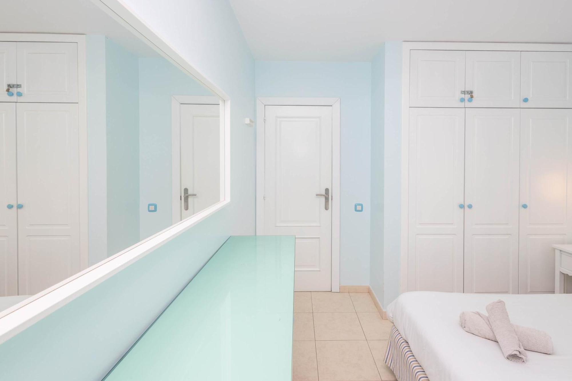 Oasis Royal F312 Apartamento *
