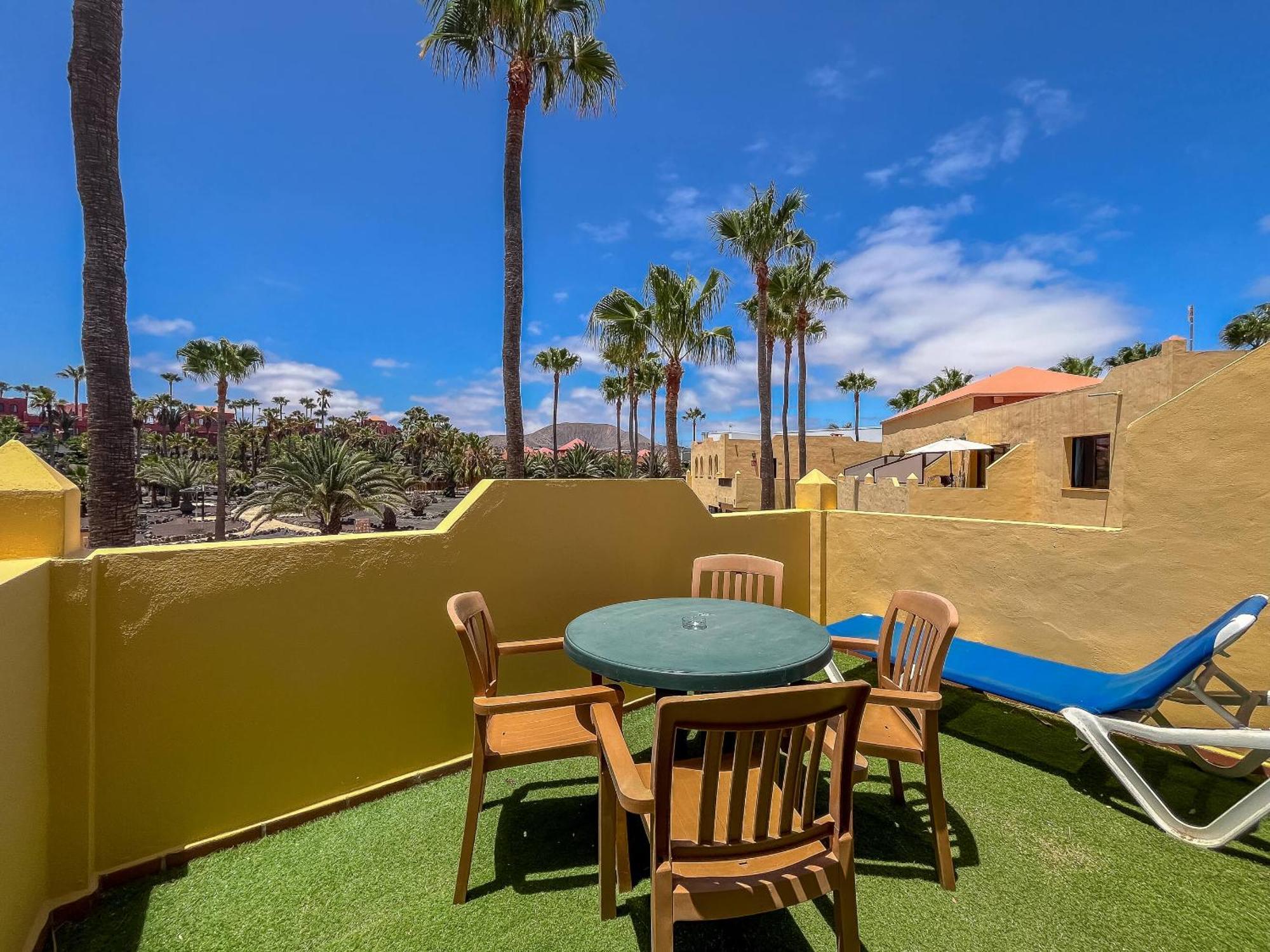 Oasis Royal F313 Apartment