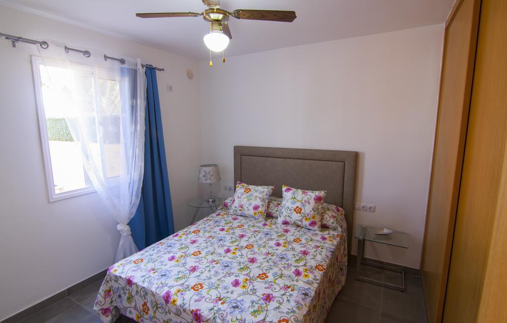 Anju Delfines Bravo's Apartment