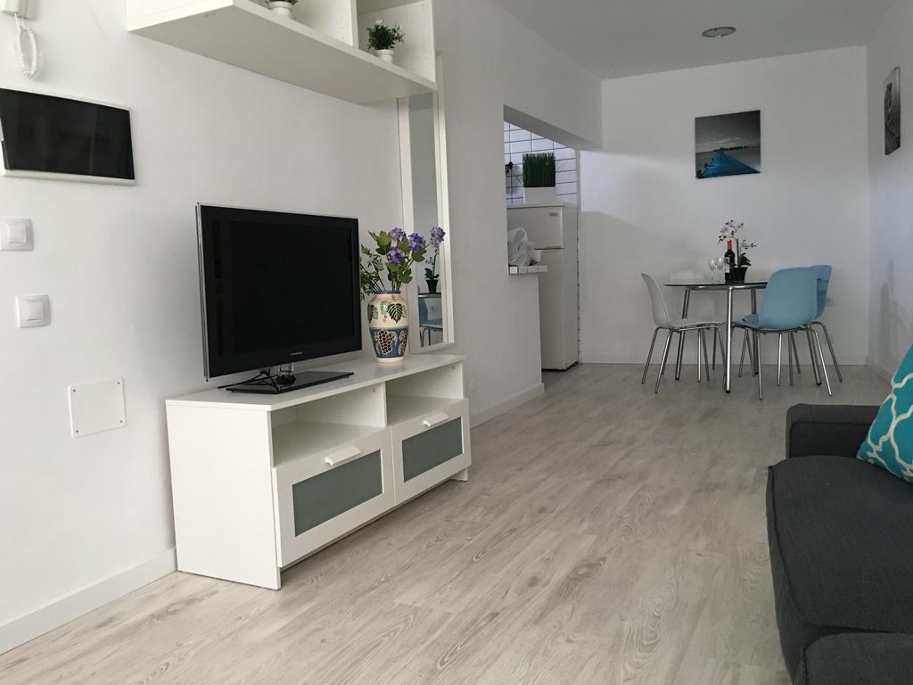 Harbour Side Apartment