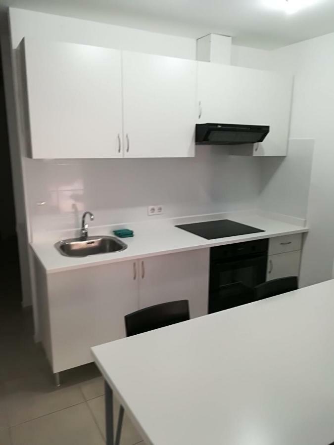 Corra Center 2 *