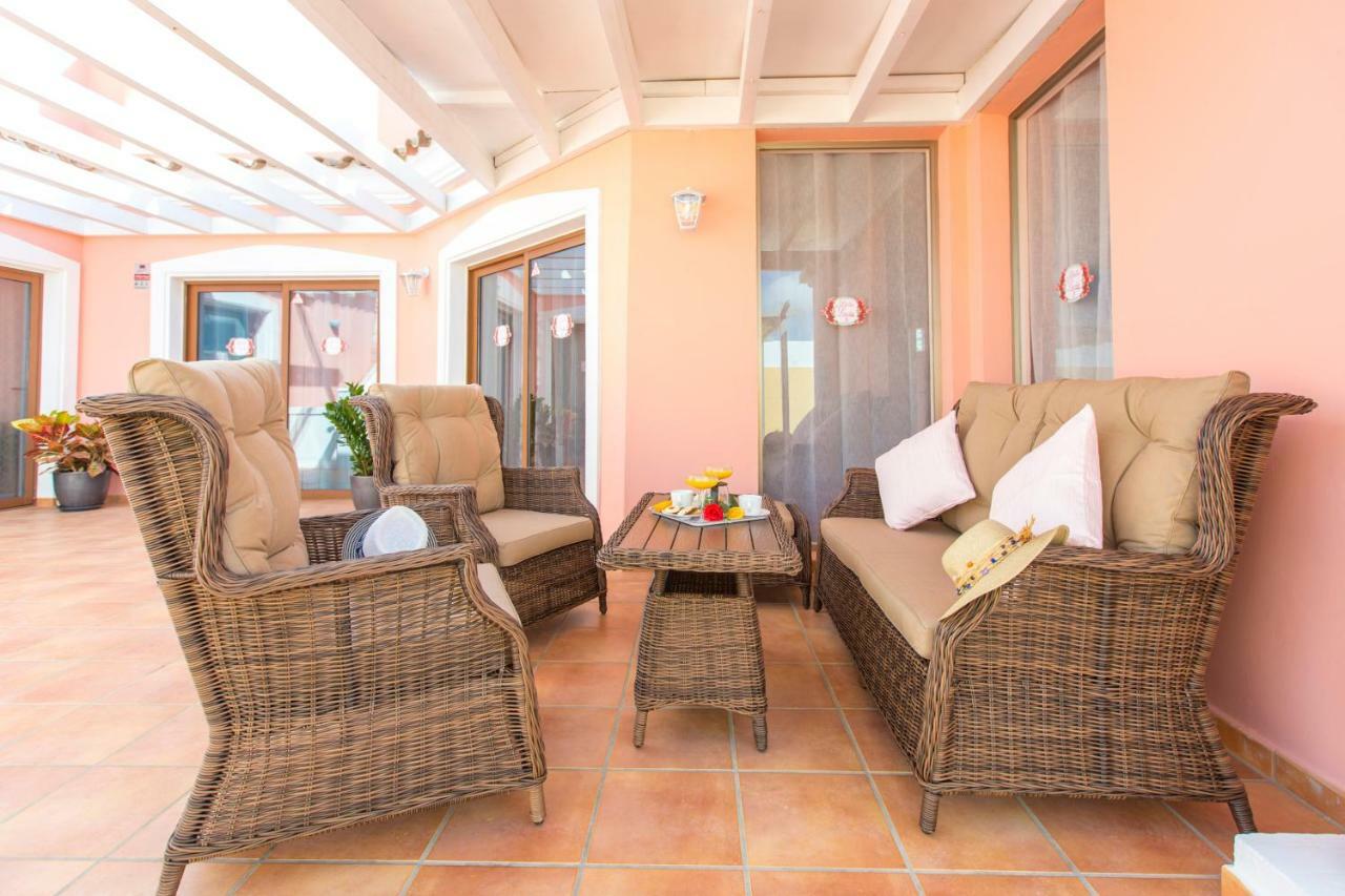 Bella Lucia 3. Piscina Climatizada, Wifi, Bbq.