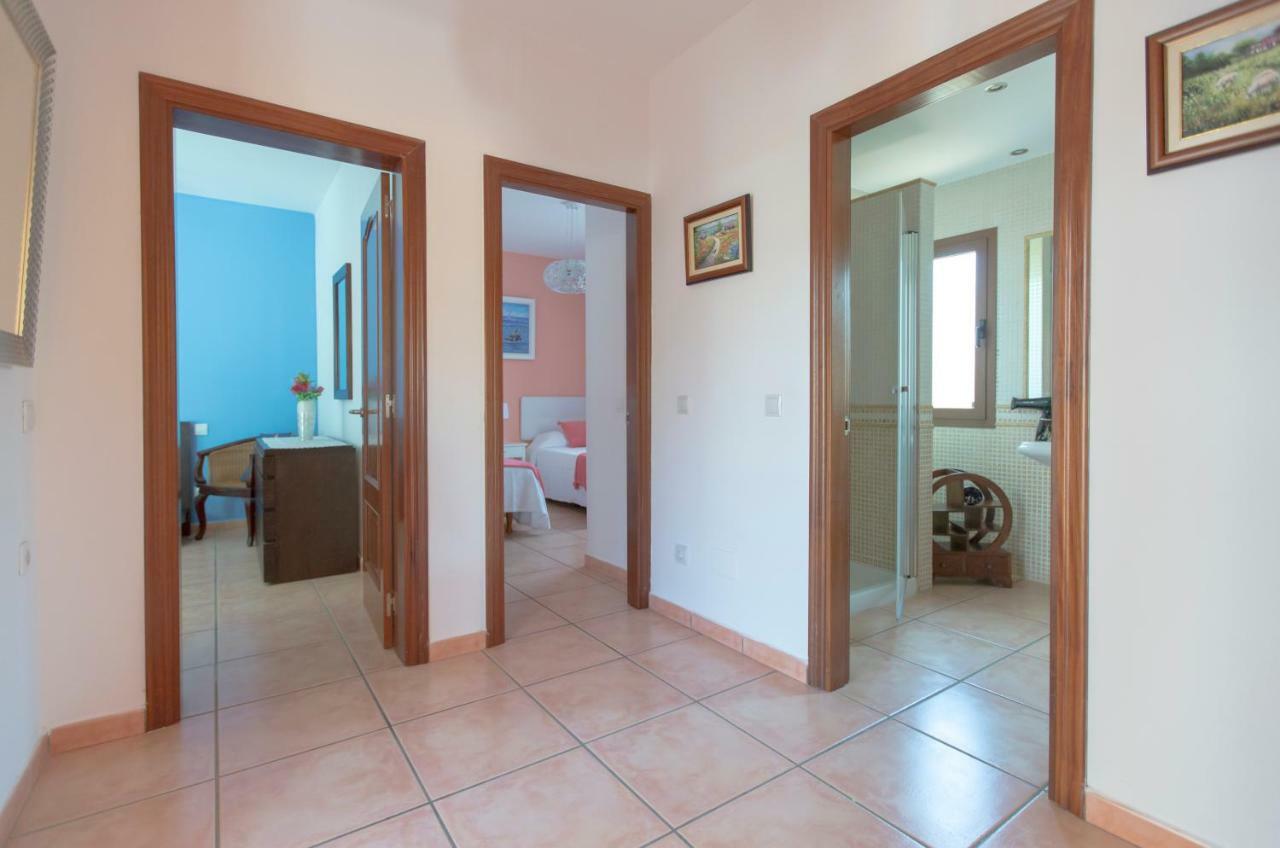 Villa Bella Lucia 1. Piscina Climatizada, Wifi, Bbq. Corralejo
