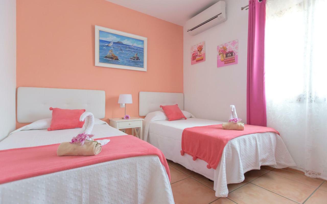 Bella Lucia 1. Piscina Climatizada, Wifi, Bbq. Villa Corralejo