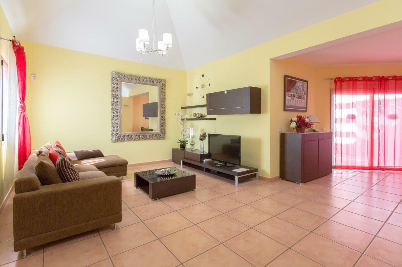 Bella Lucia 1. Piscina Climatizada, Wifi, Bbq. Villa *