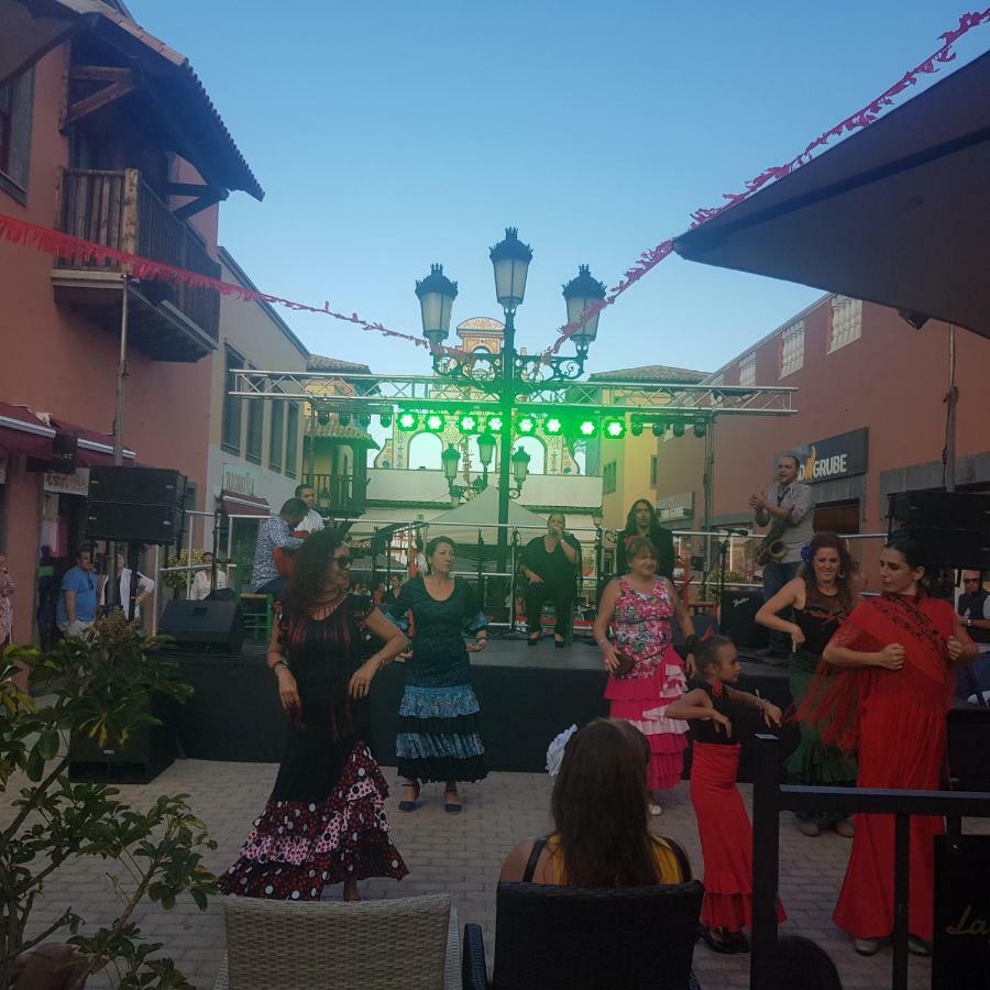 16 Lujo A 200 M Del Mar Corralejo