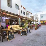 Amazing Turquesa House - Central Town - Wifi Free