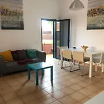 Lovely 2-Bed Villa In Corralejo Fuerteventura