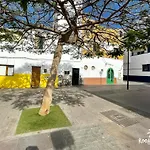 Room Tierra Wifi Free Private Bathroom , Central Town