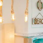 La Golondrina - Beach Froont