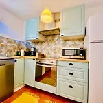 Golden Wave Surf Villa